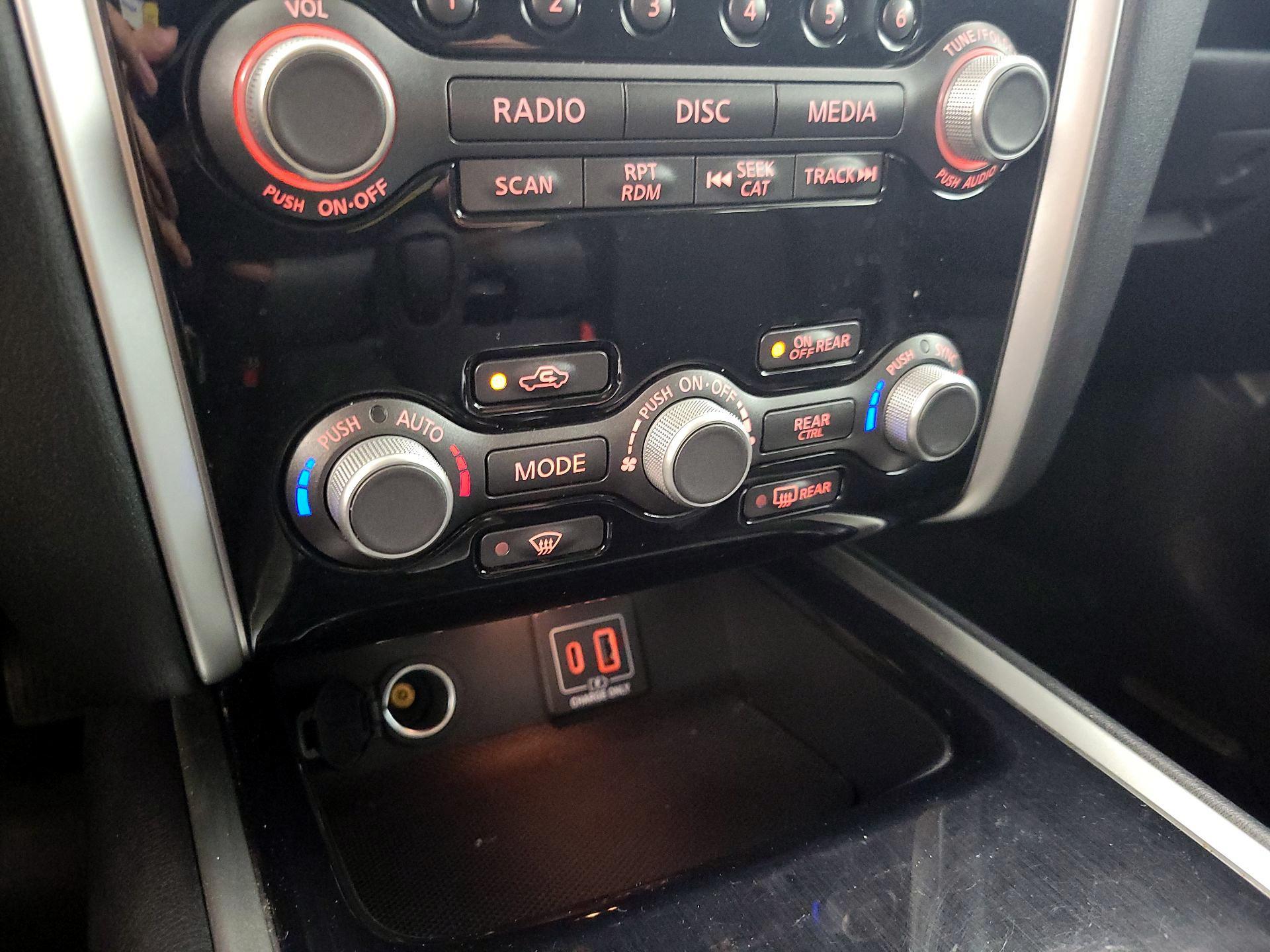 Thumbnail: 2020 Nissan Pathfinder - 16