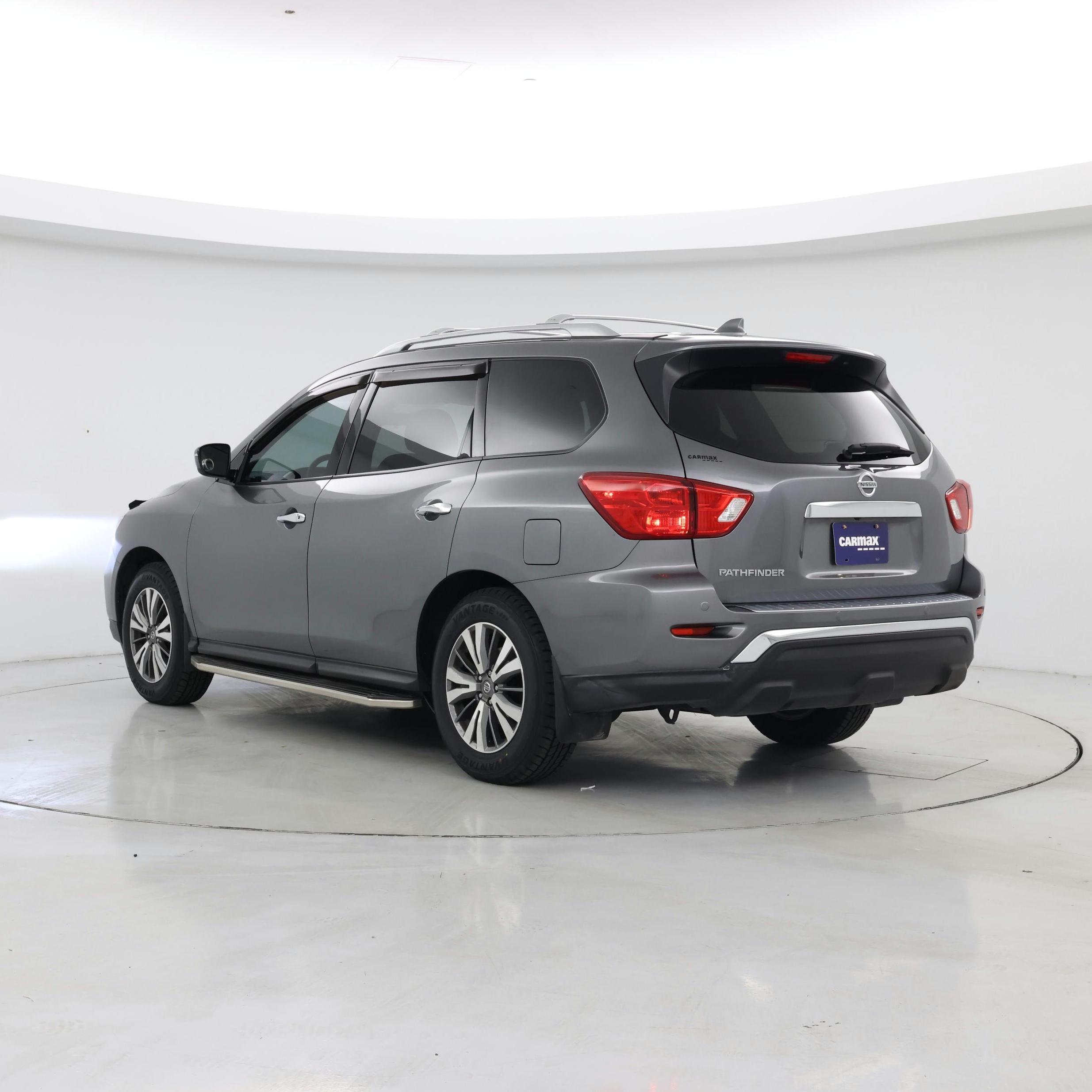 Thumbnail: 2020 Nissan Pathfinder - 2