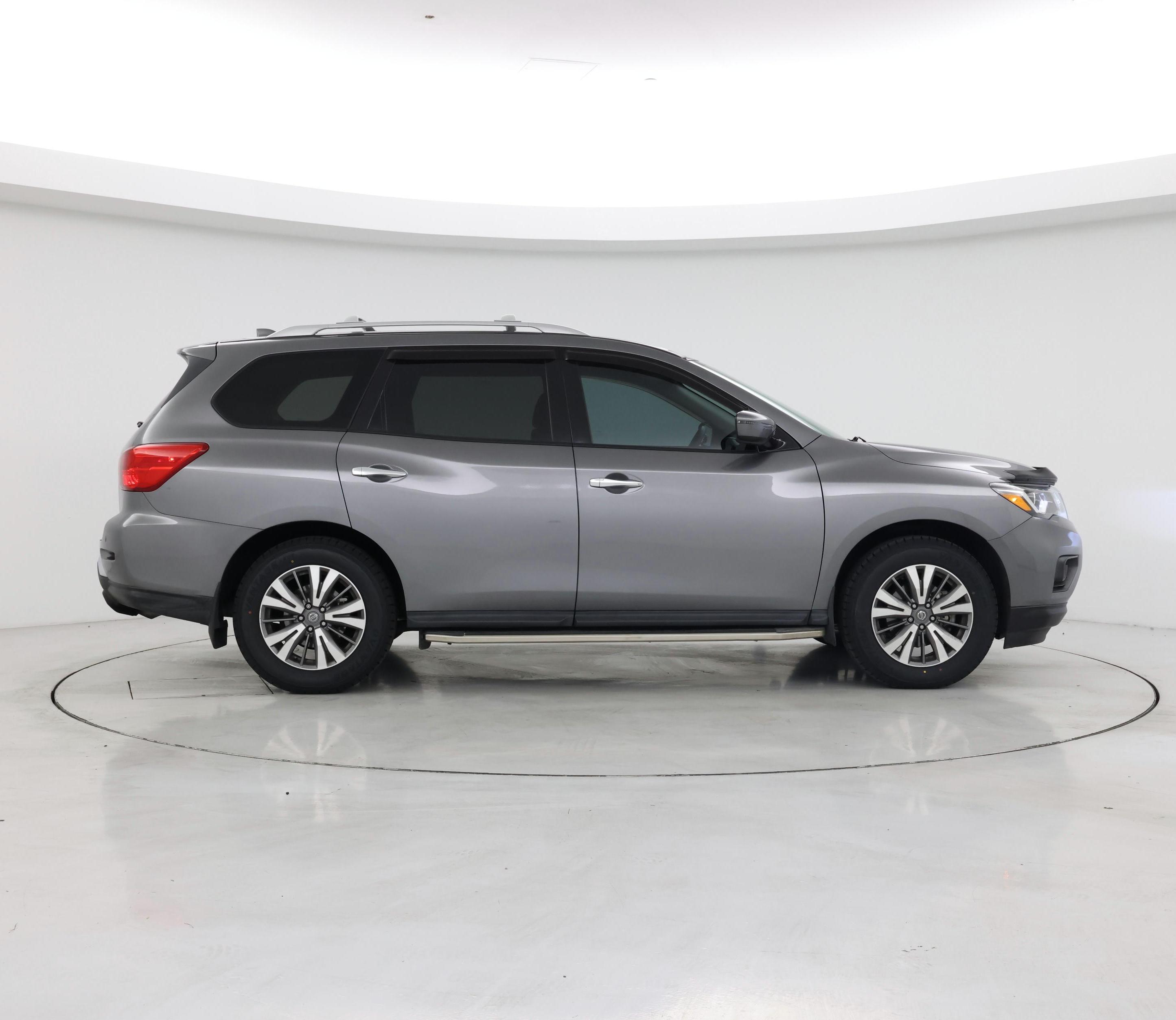 Thumbnail: 2020 Nissan Pathfinder - 7