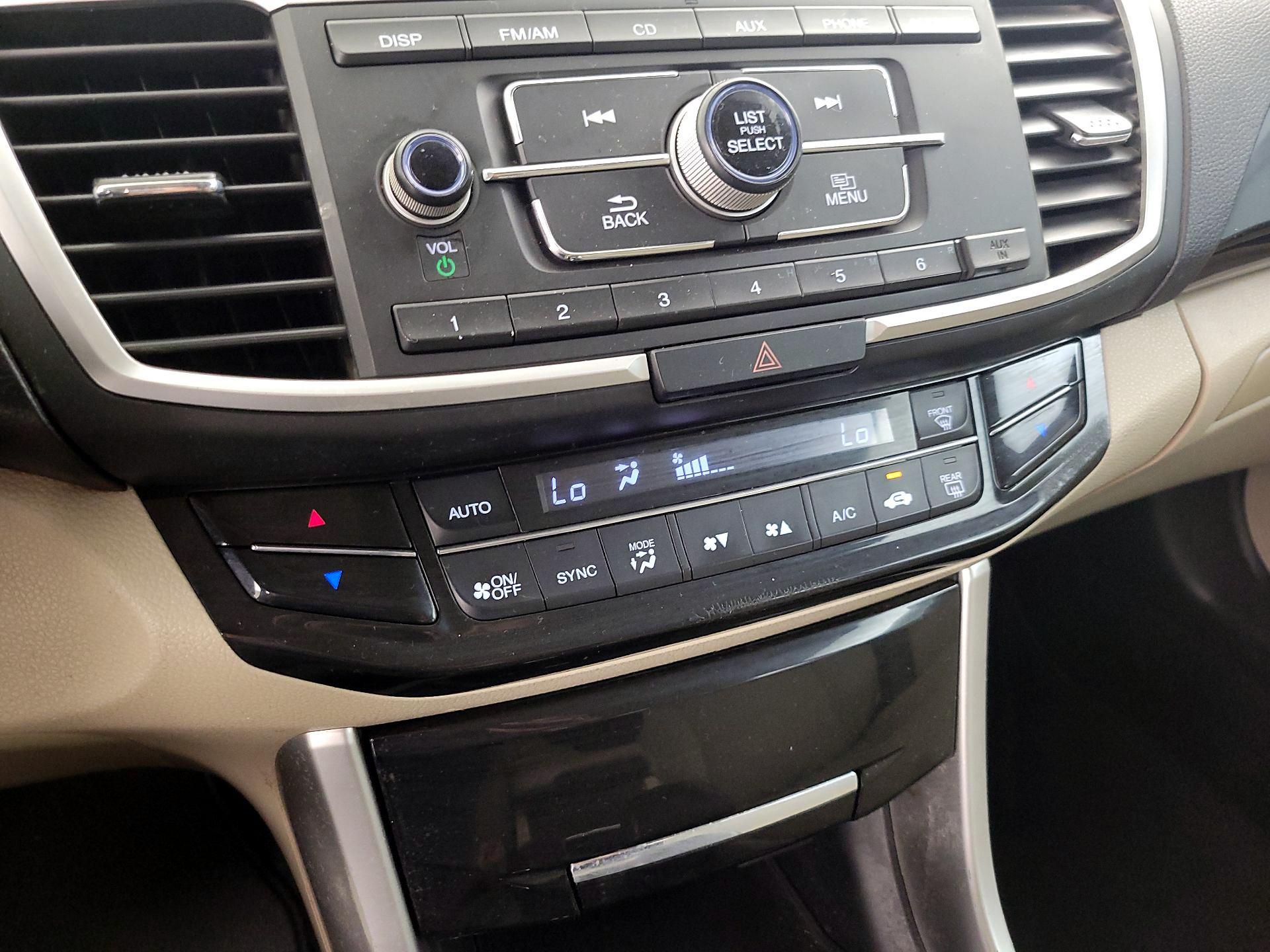 Thumbnail: 2016 Honda Accord - 16