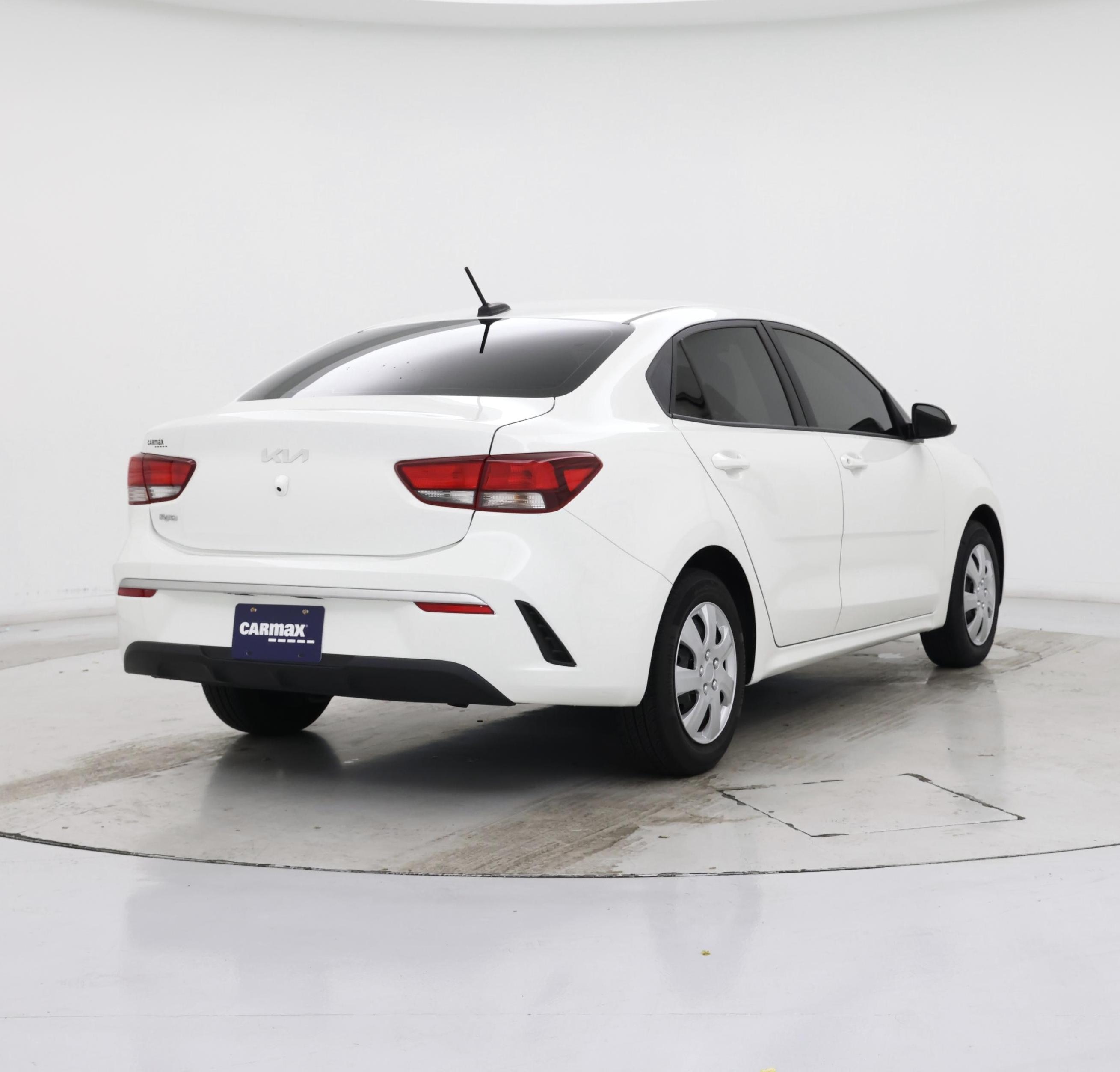 Thumbnail: 2023 Kia Rio - 8