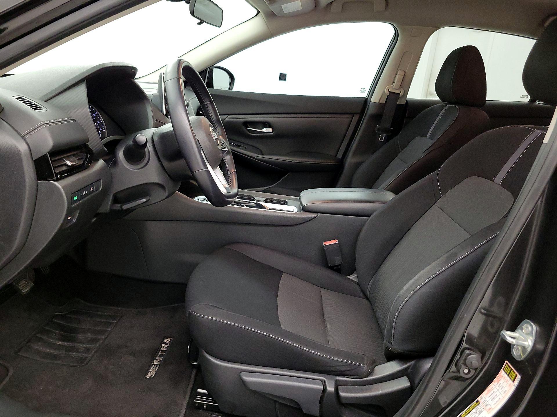 Thumbnail: 2021 Nissan Sentra - 11