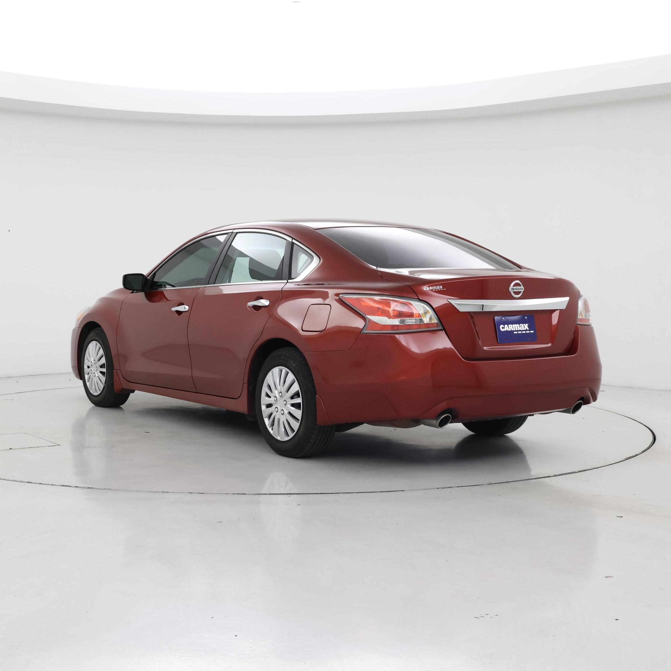 Thumbnail: 2015 Nissan Altima - 2