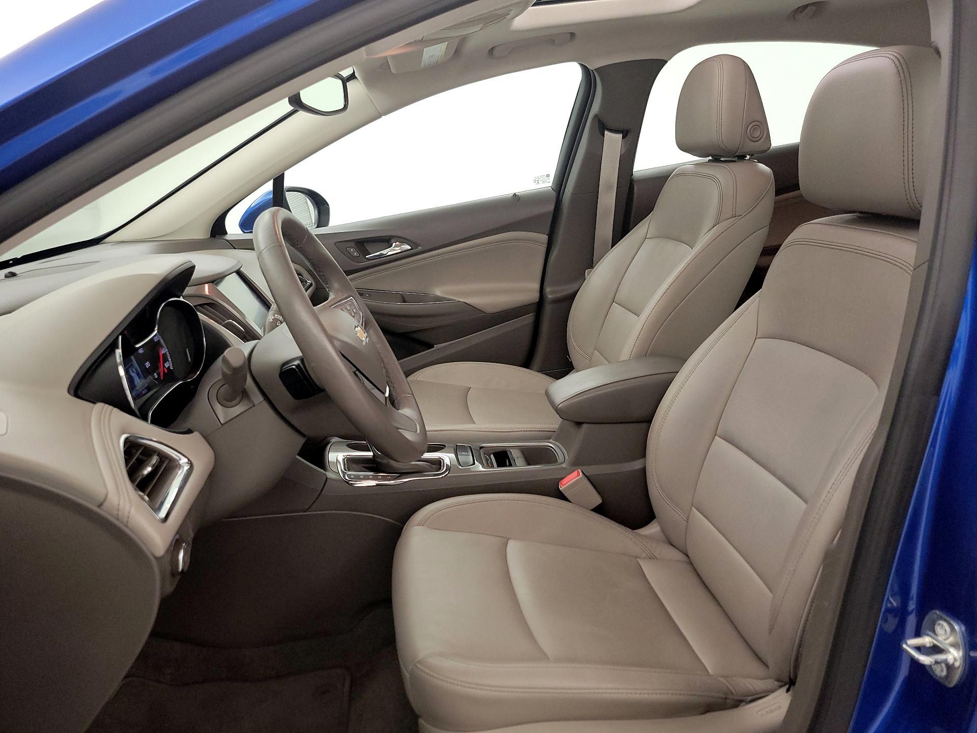 Thumbnail: 2017 Chevrolet Cruze - 11