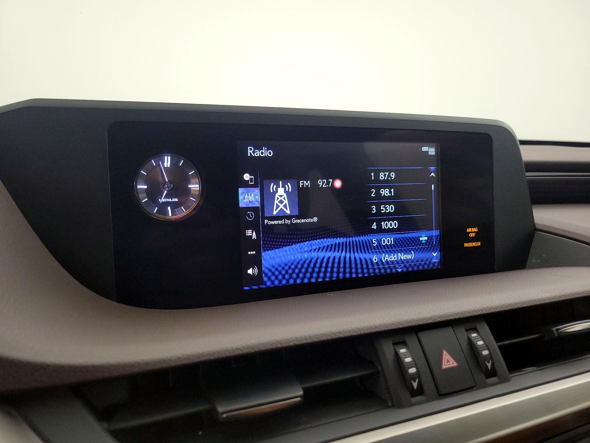 Thumbnail: 2019 Lexus ES - 15