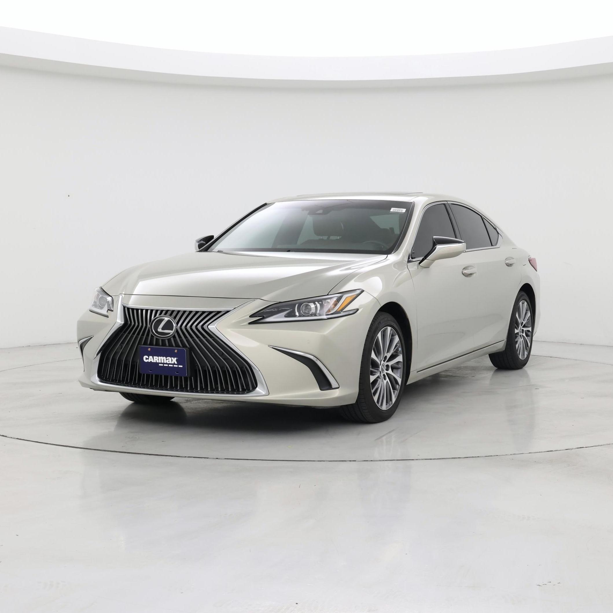 Thumbnail: 2019 Lexus ES - 4