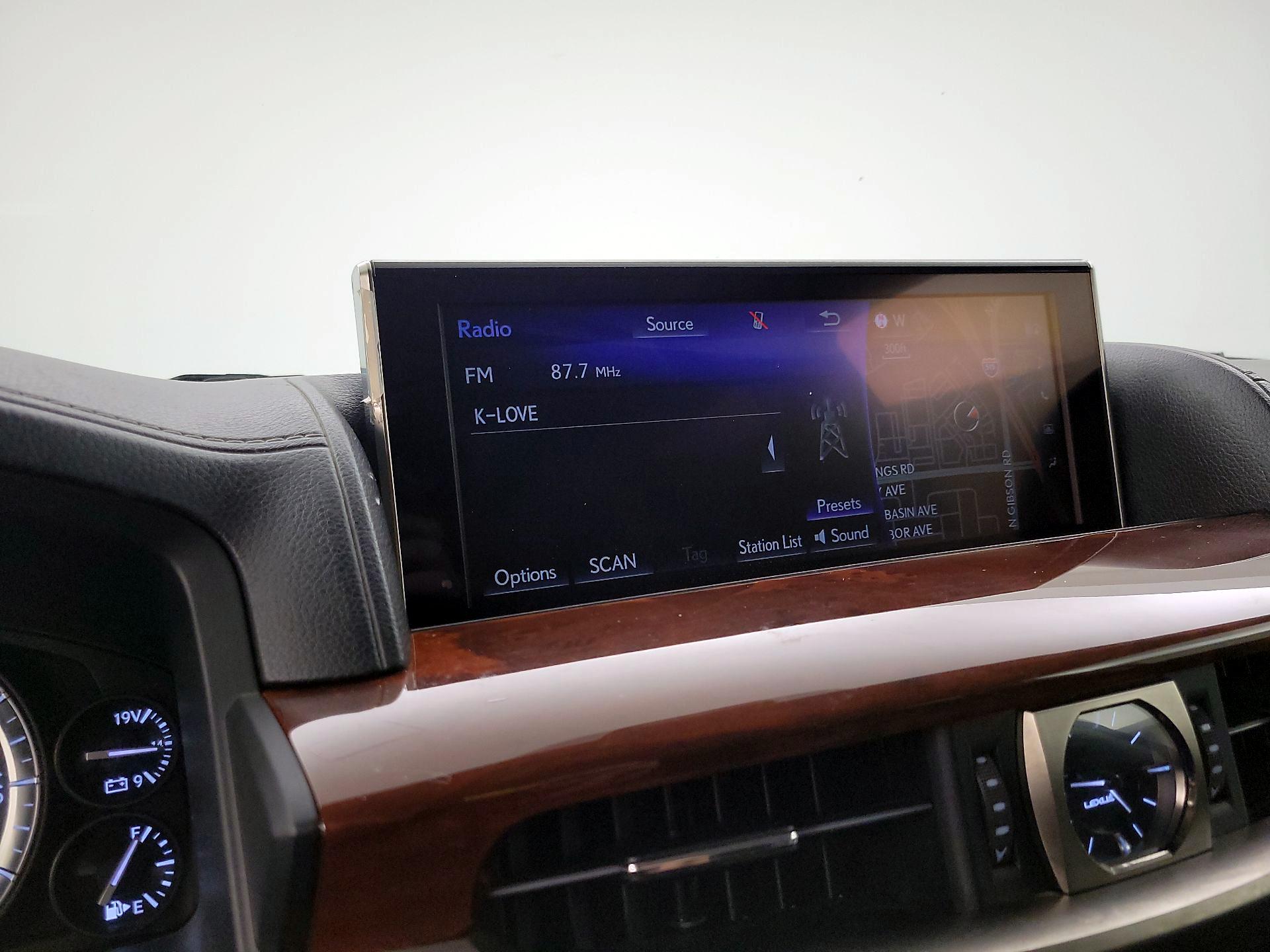 Thumbnail: 2016 Lexus LX - 16