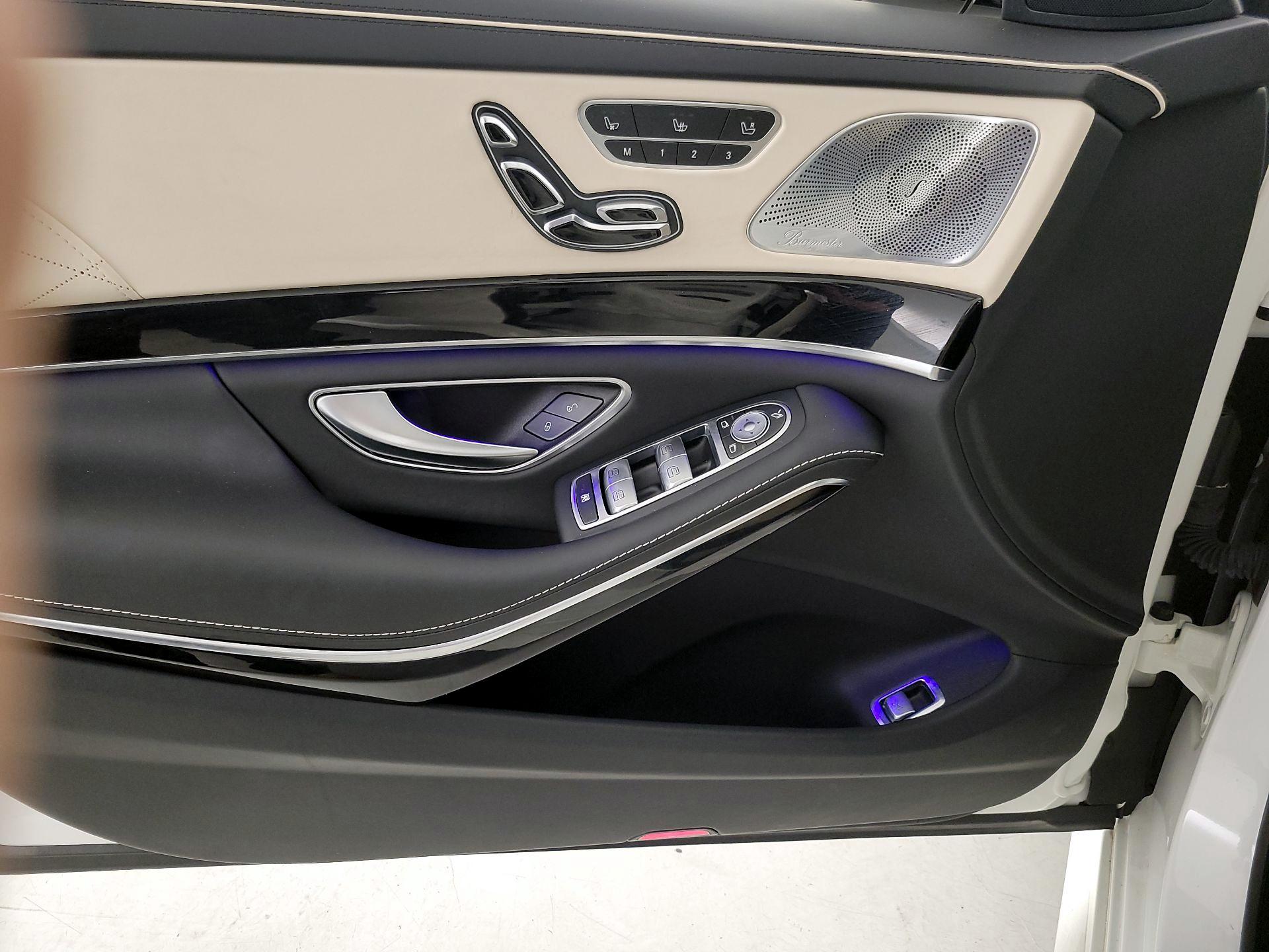 Thumbnail: 2015 Mercedes-Benz S-Class - 12