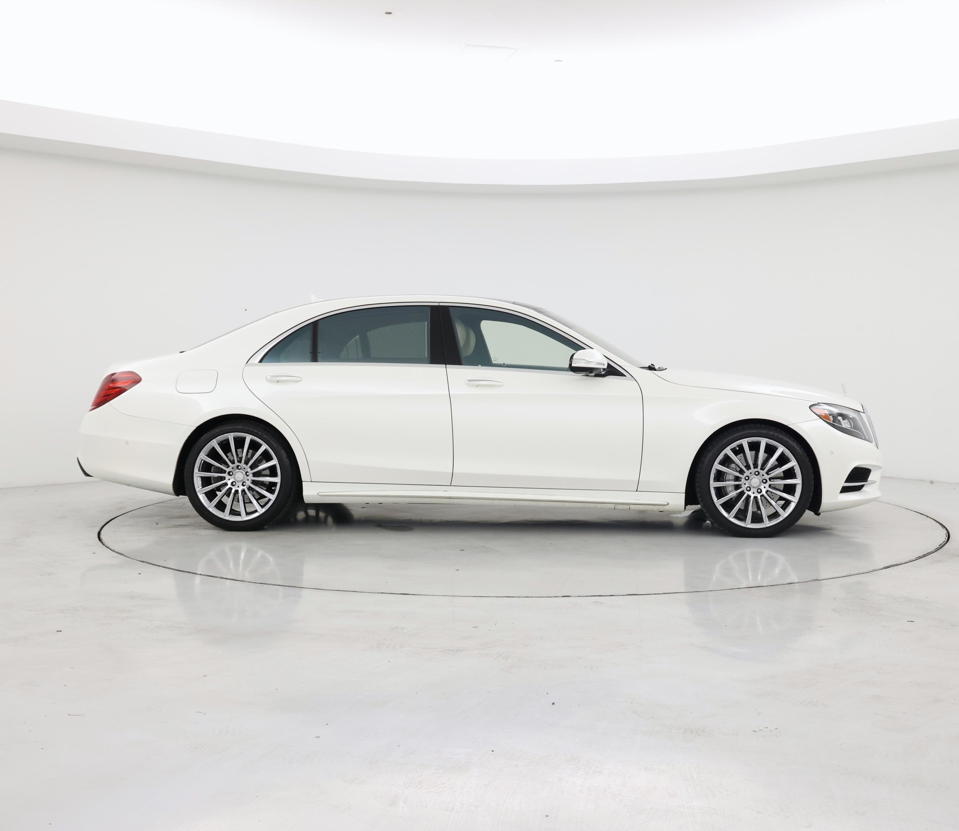 Thumbnail: 2015 Mercedes-Benz S-Class - 7
