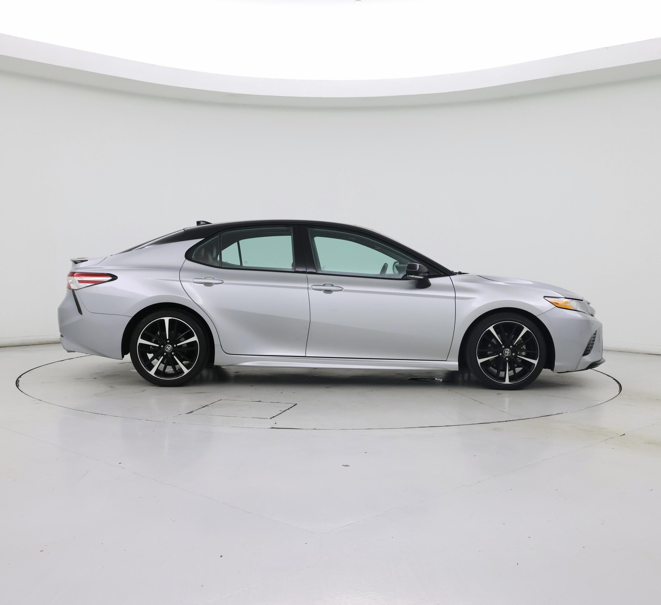 Thumbnail: 2020 Toyota Camry - 7