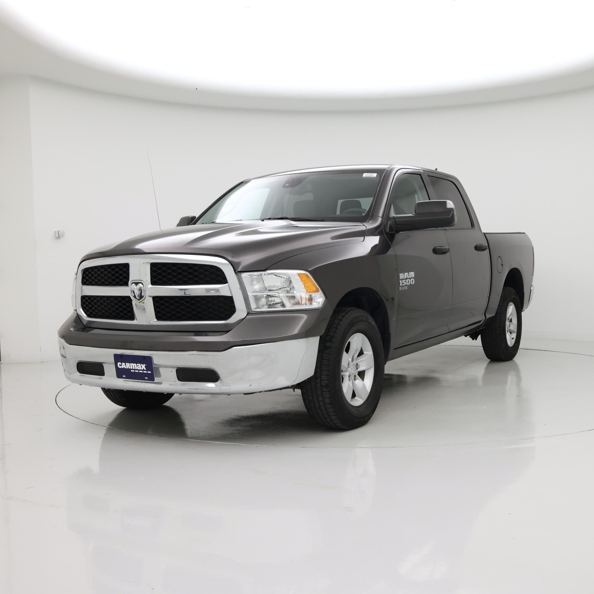 Thumbnail: 2023 RAM 1500 Classic - 4