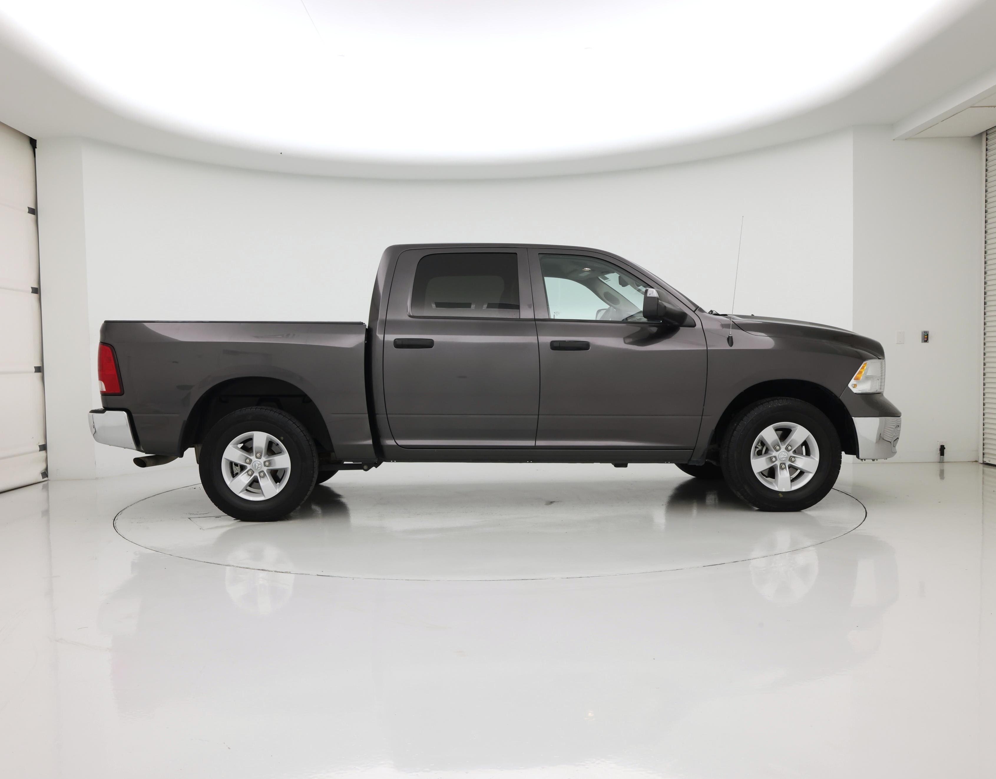 Thumbnail: 2023 RAM 1500 Classic - 7