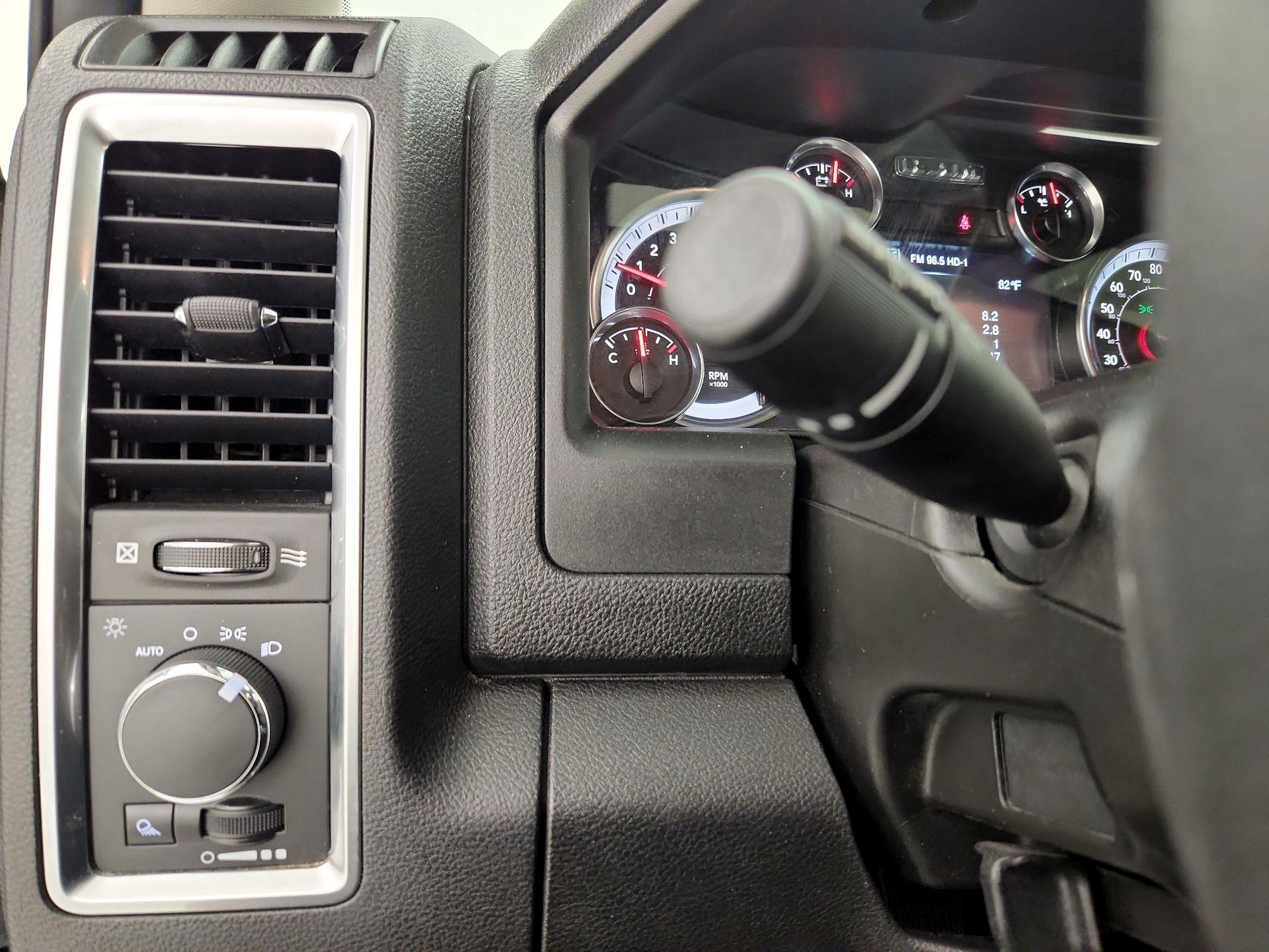 Thumbnail: 2023 RAM 1500 Classic - 13