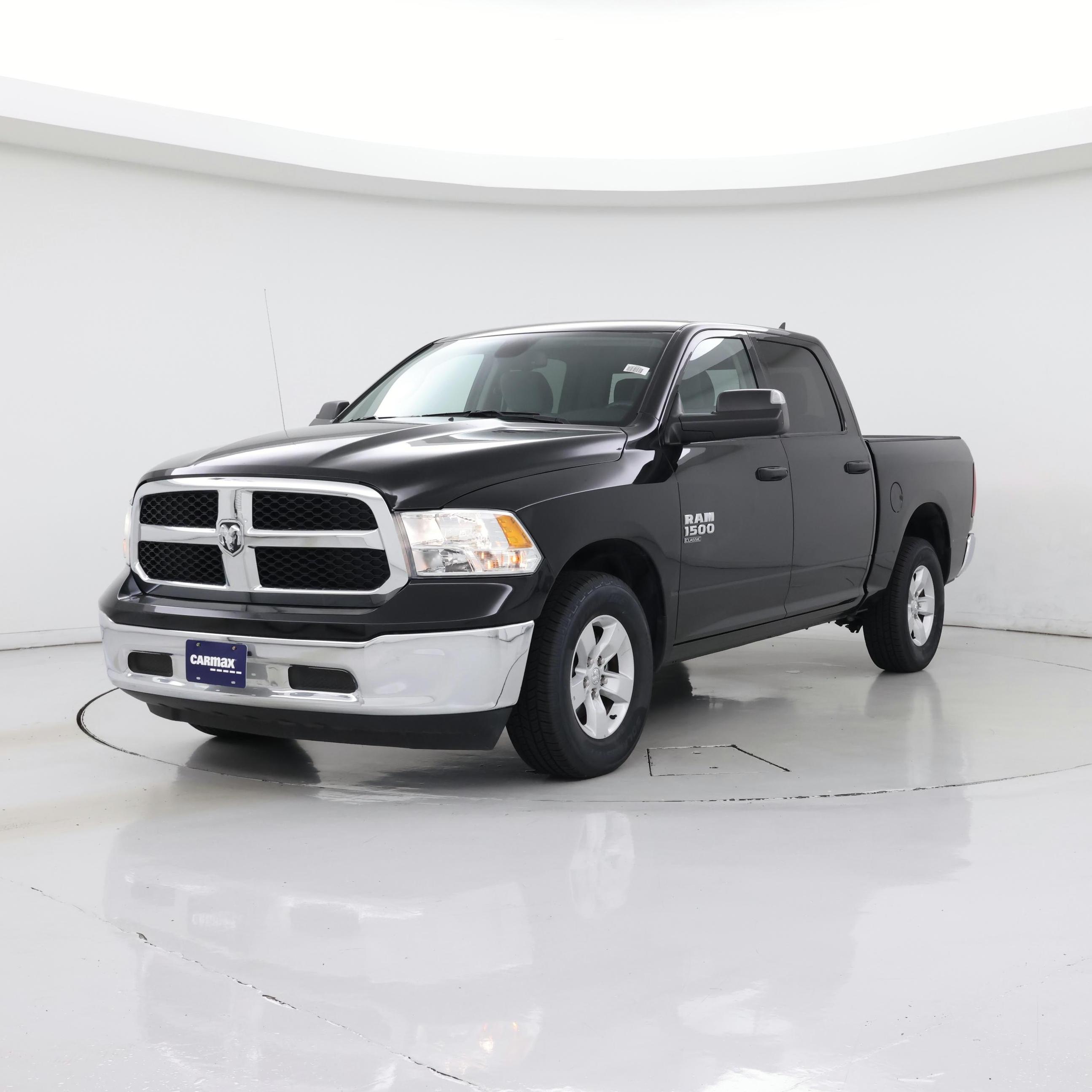 Thumbnail: 2023 RAM 1500 Classic - 4