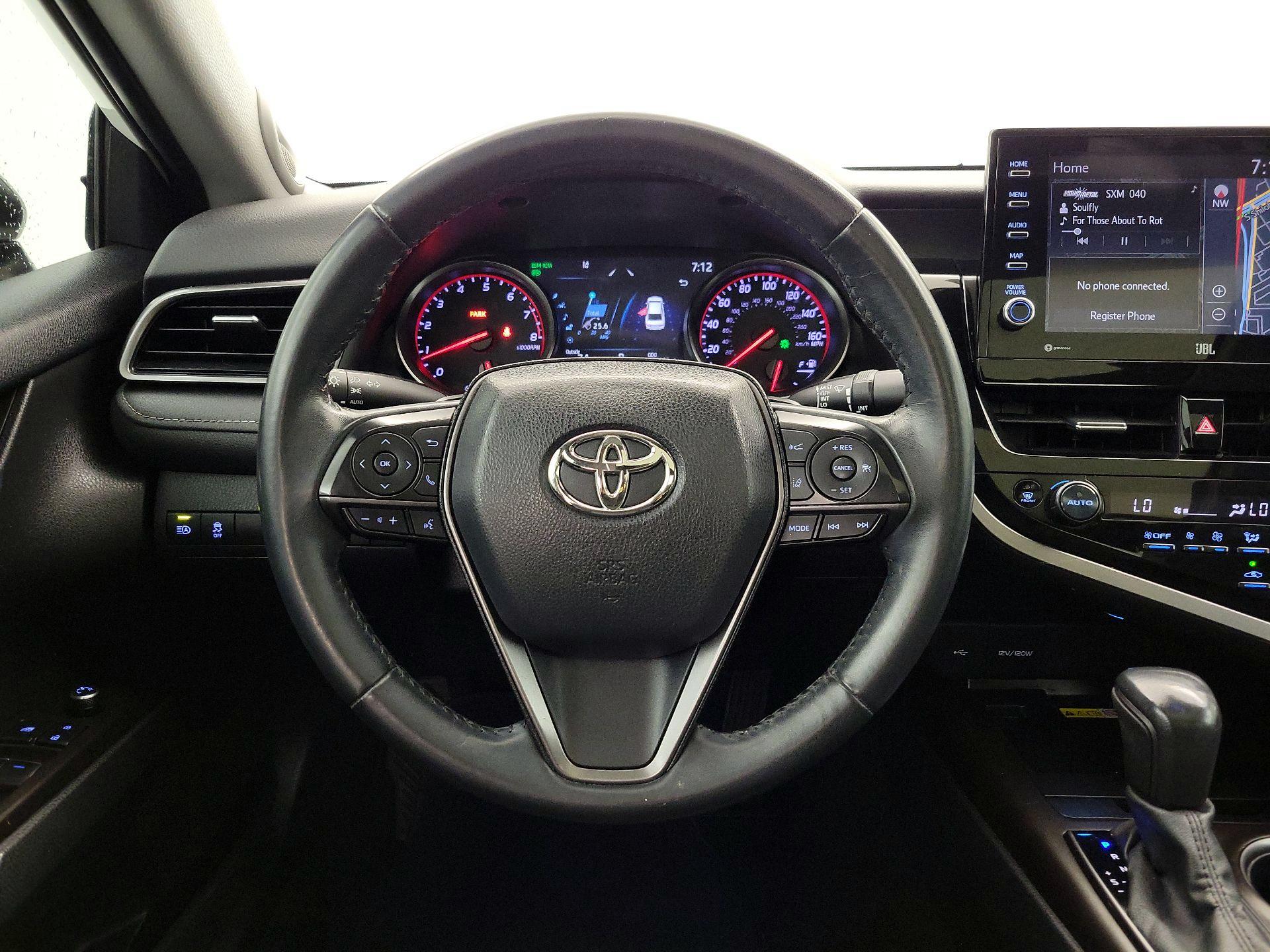 Thumbnail: 2022 Toyota Camry - 10