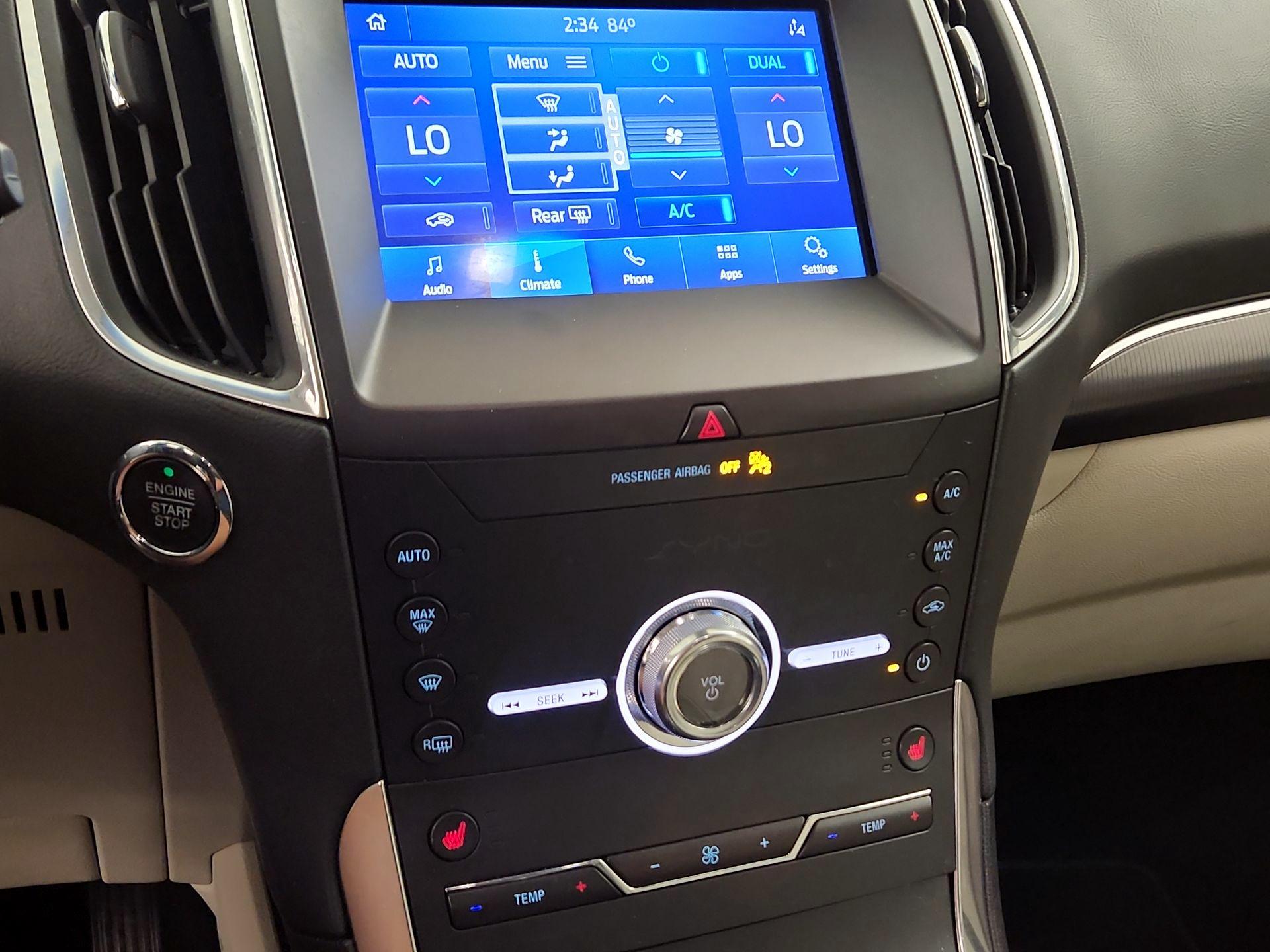 Thumbnail: 2020 Ford Edge - 16