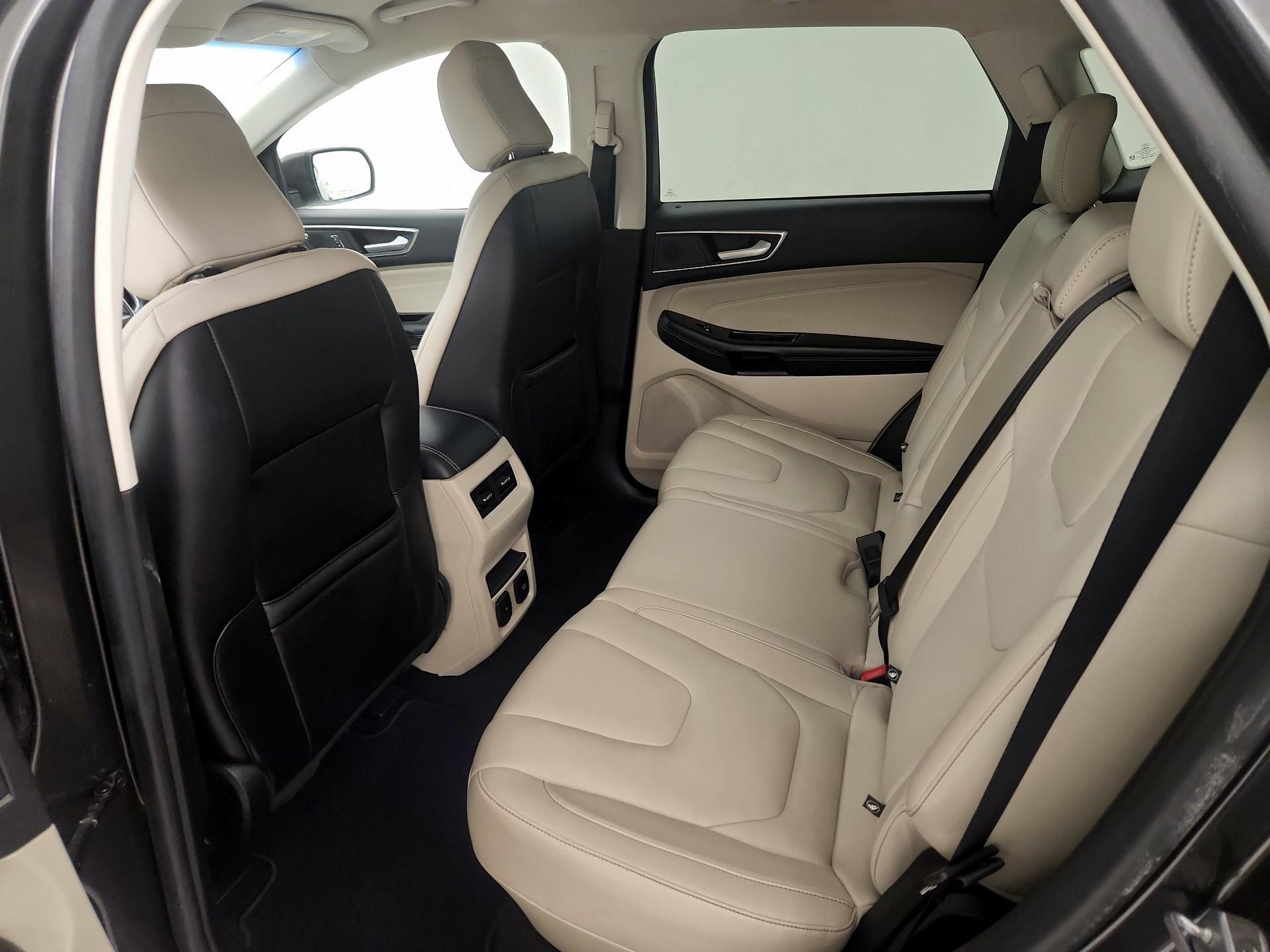 Thumbnail: 2020 Ford Edge - 19