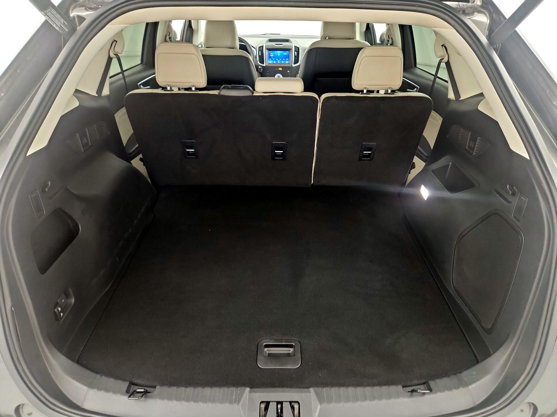 Thumbnail: 2020 Ford Edge - 20