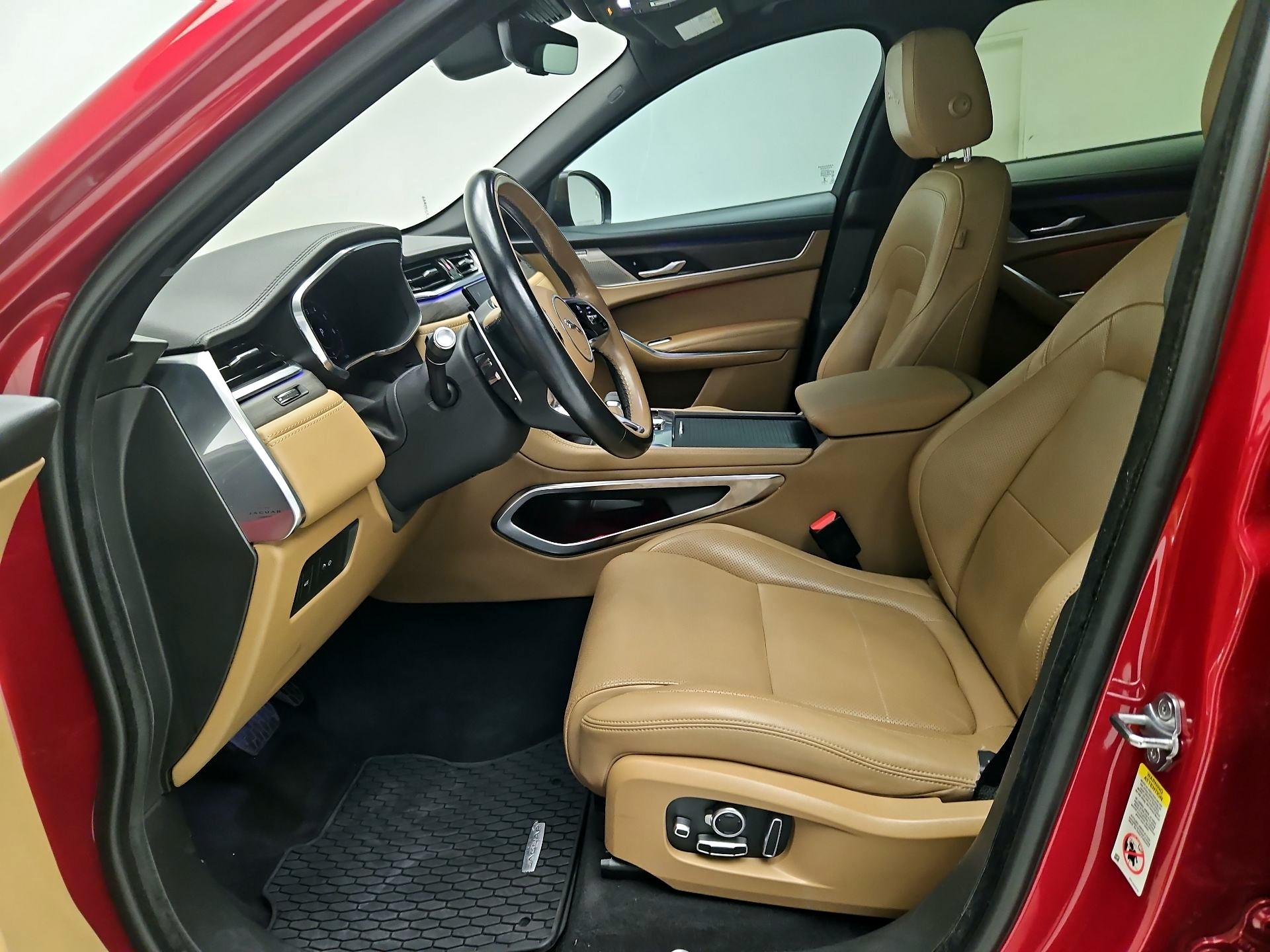 Thumbnail: 2021 Jaguar F-Pace - 11