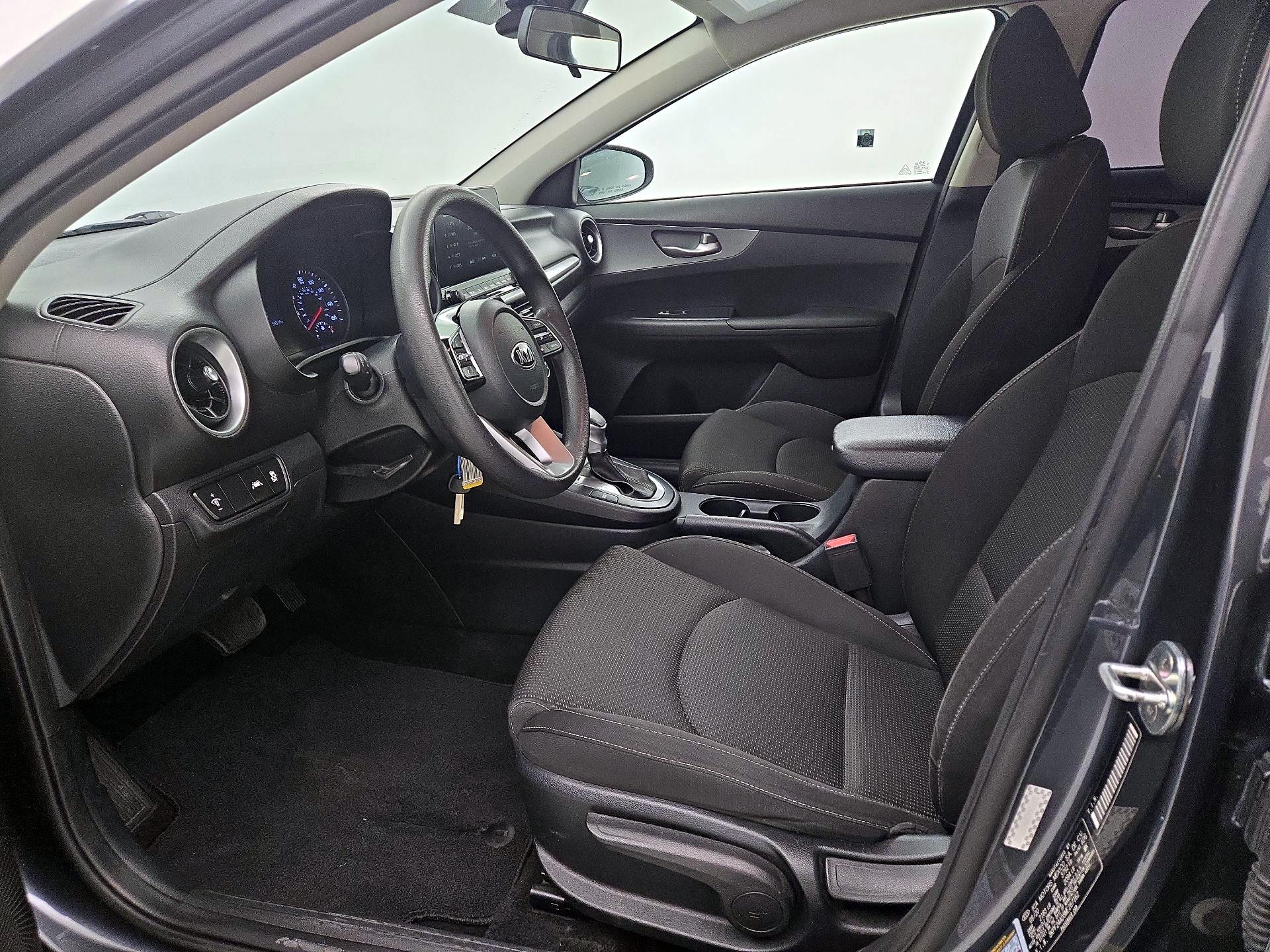Thumbnail: 2021 Kia Forte - 11