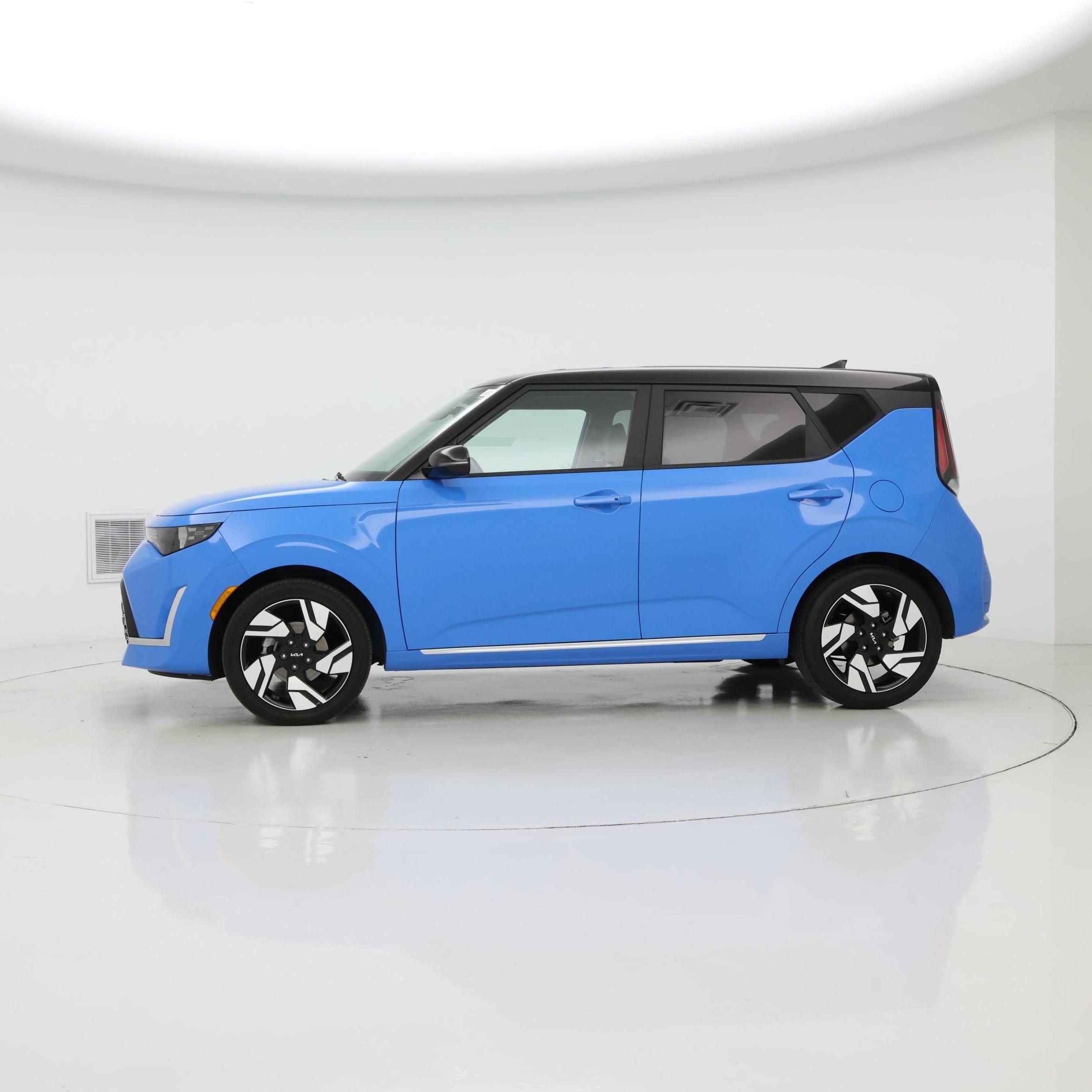 Thumbnail: 2023 Kia Soul - 3