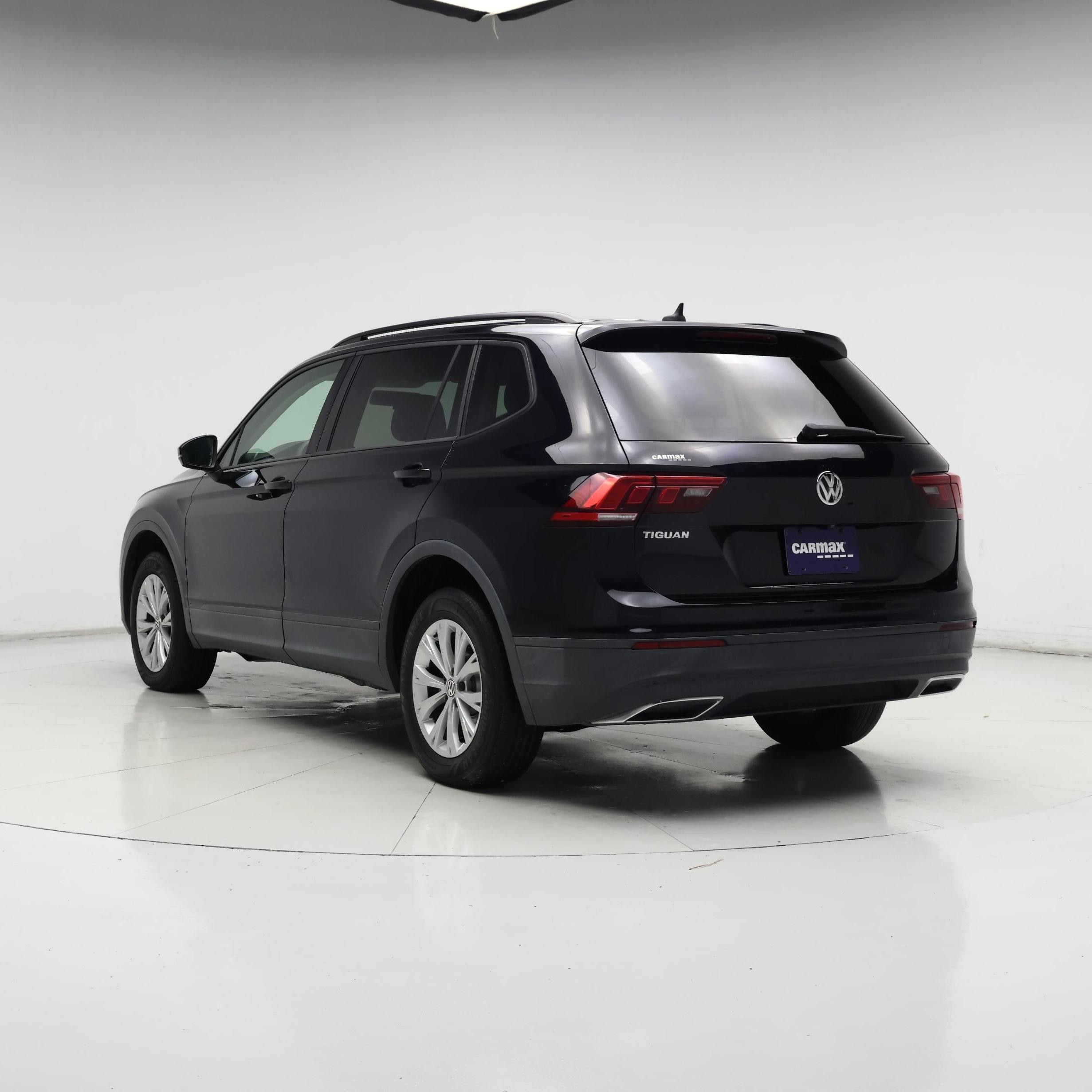 Thumbnail: 2020 Volkswagen Tiguan - 2