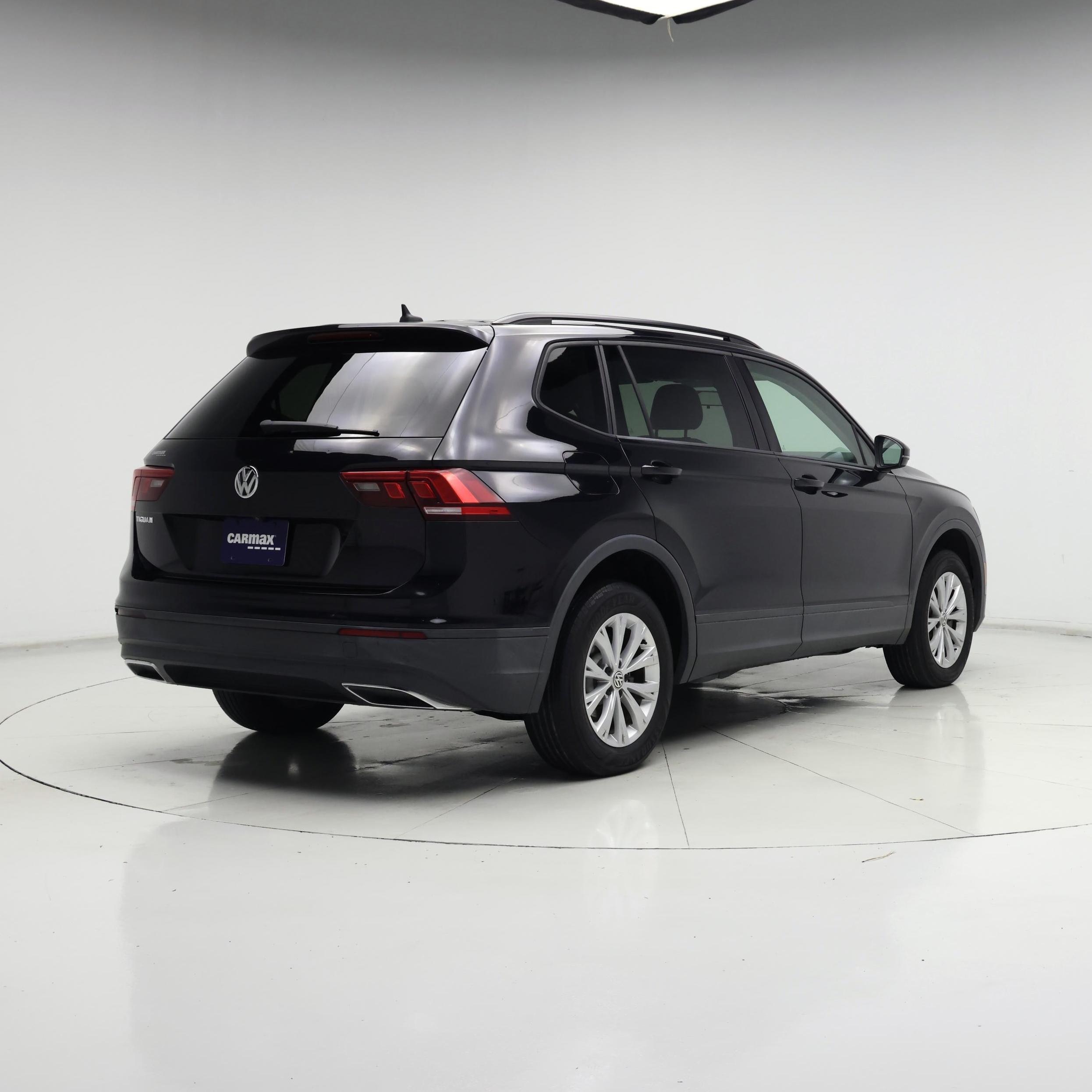 Thumbnail: 2020 Volkswagen Tiguan - 8