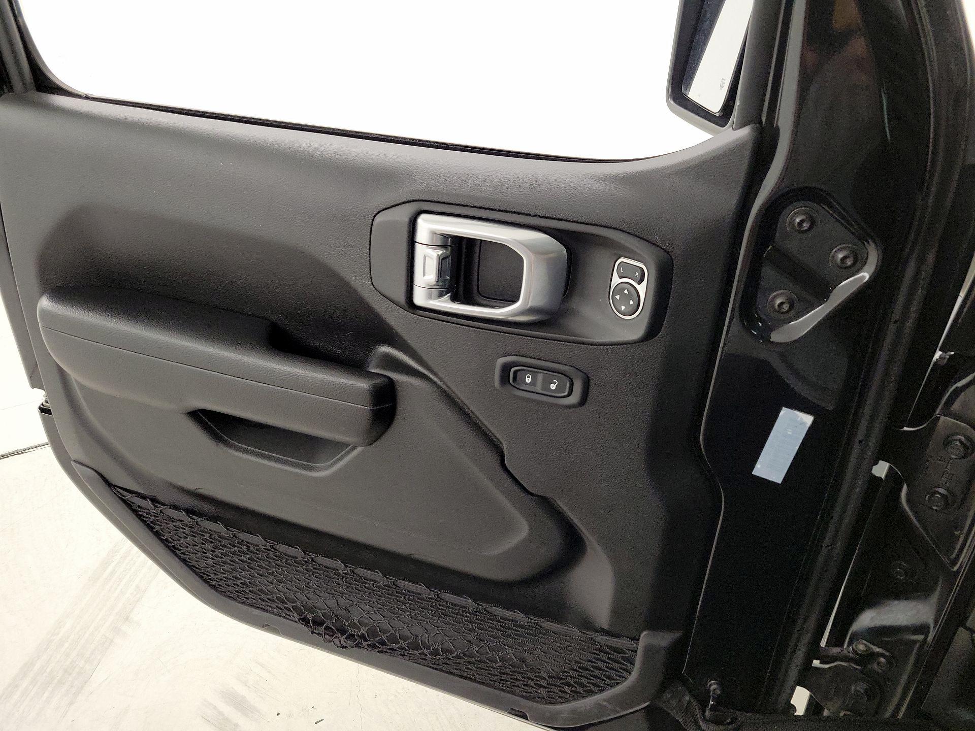 Thumbnail: 2023 Jeep Wrangler - 12
