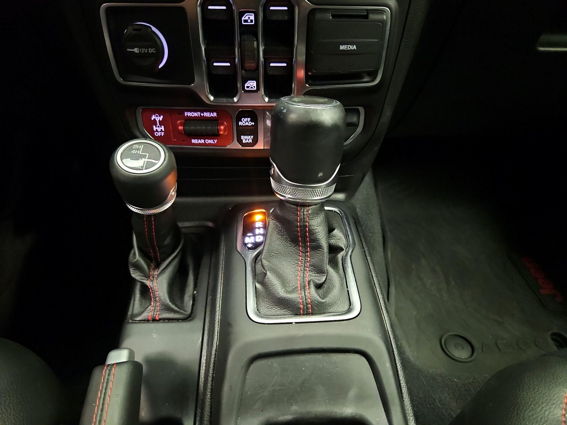 Thumbnail: 2021 Jeep Wrangler - 18