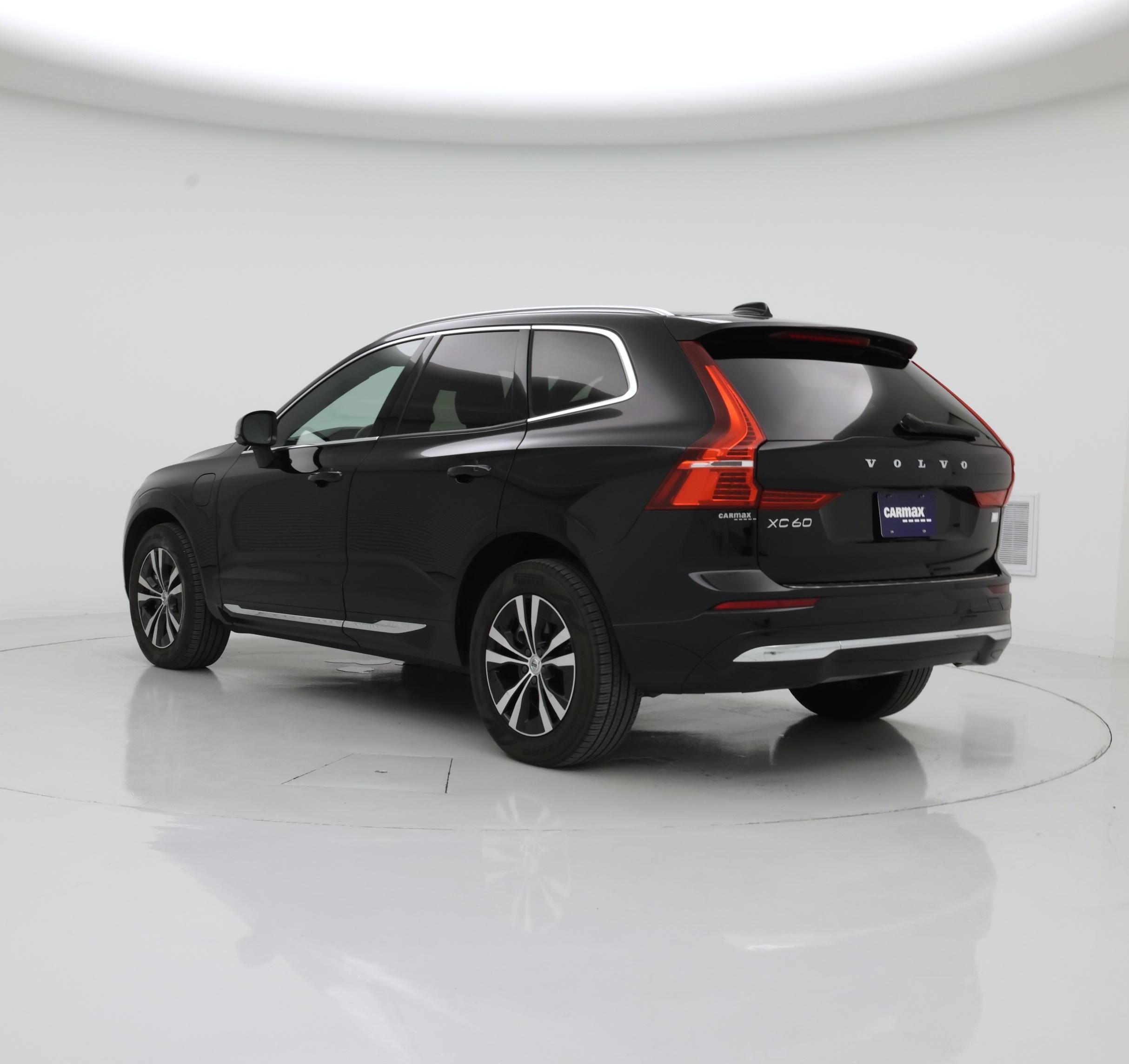 Thumbnail: 2022 Volvo XC60 - 2