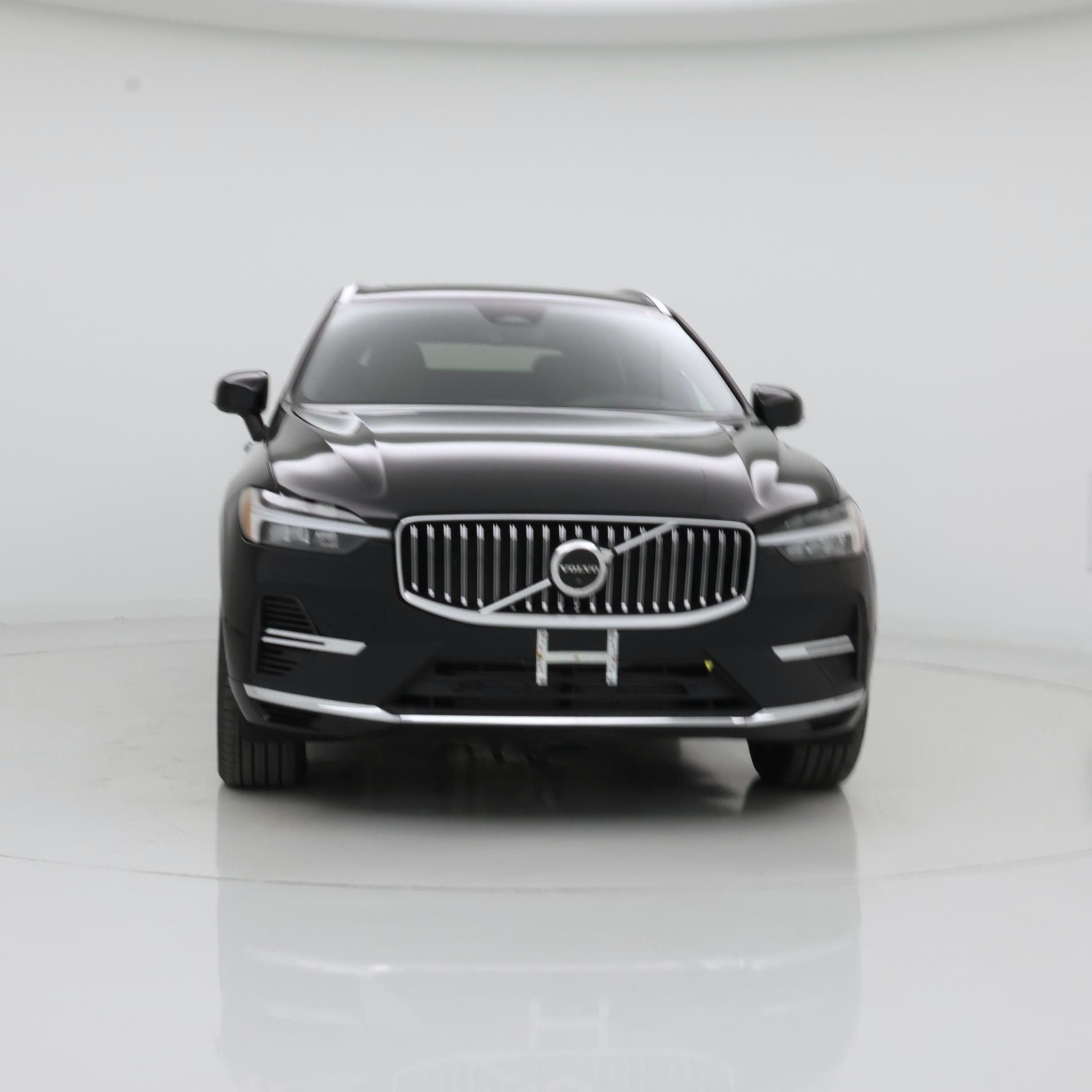 Thumbnail: 2022 Volvo XC60 - 5