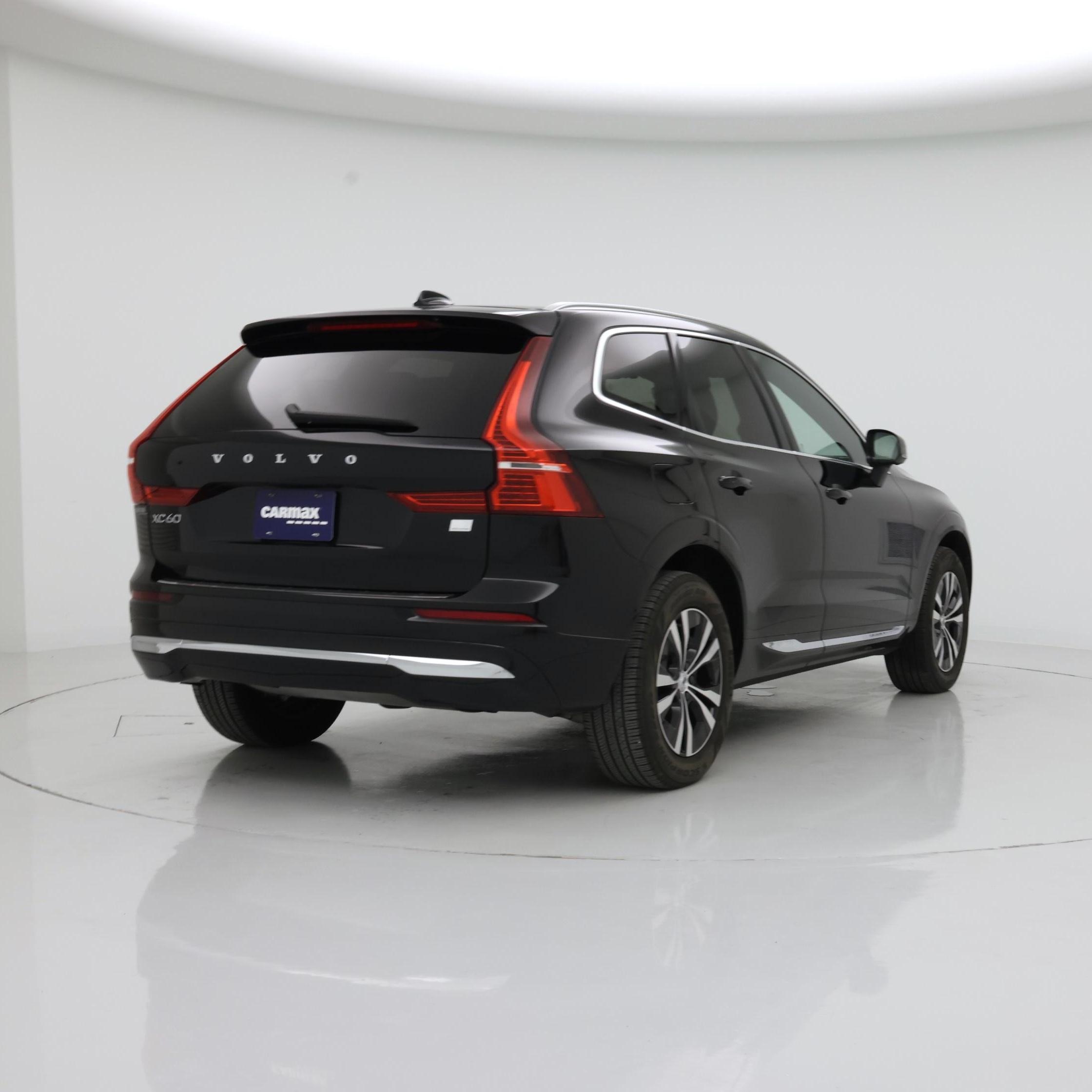 Thumbnail: 2022 Volvo XC60 - 8