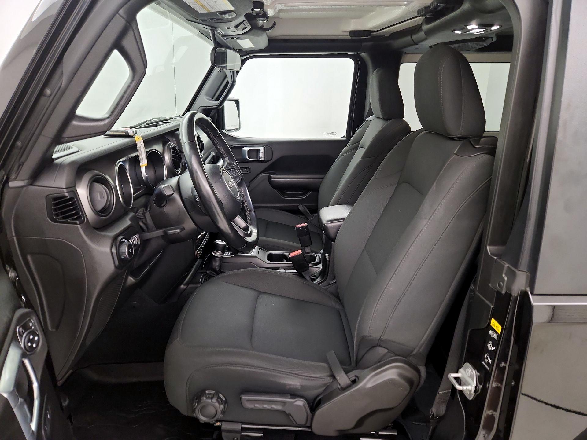Thumbnail: 2021 Jeep Wrangler - 11