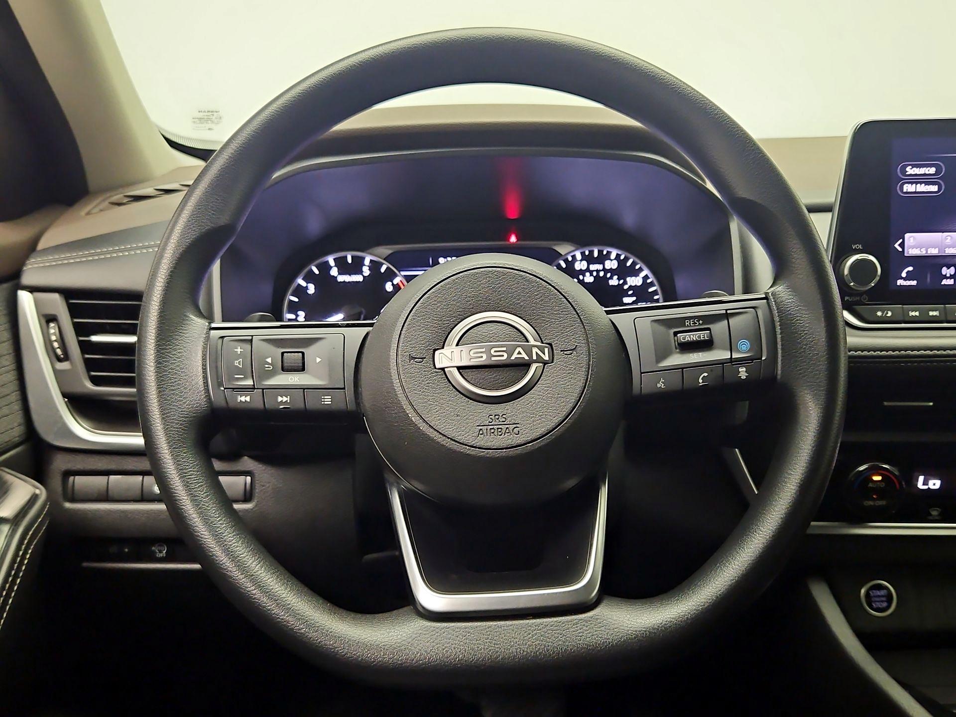 Thumbnail: 2023 Nissan Rogue - 10