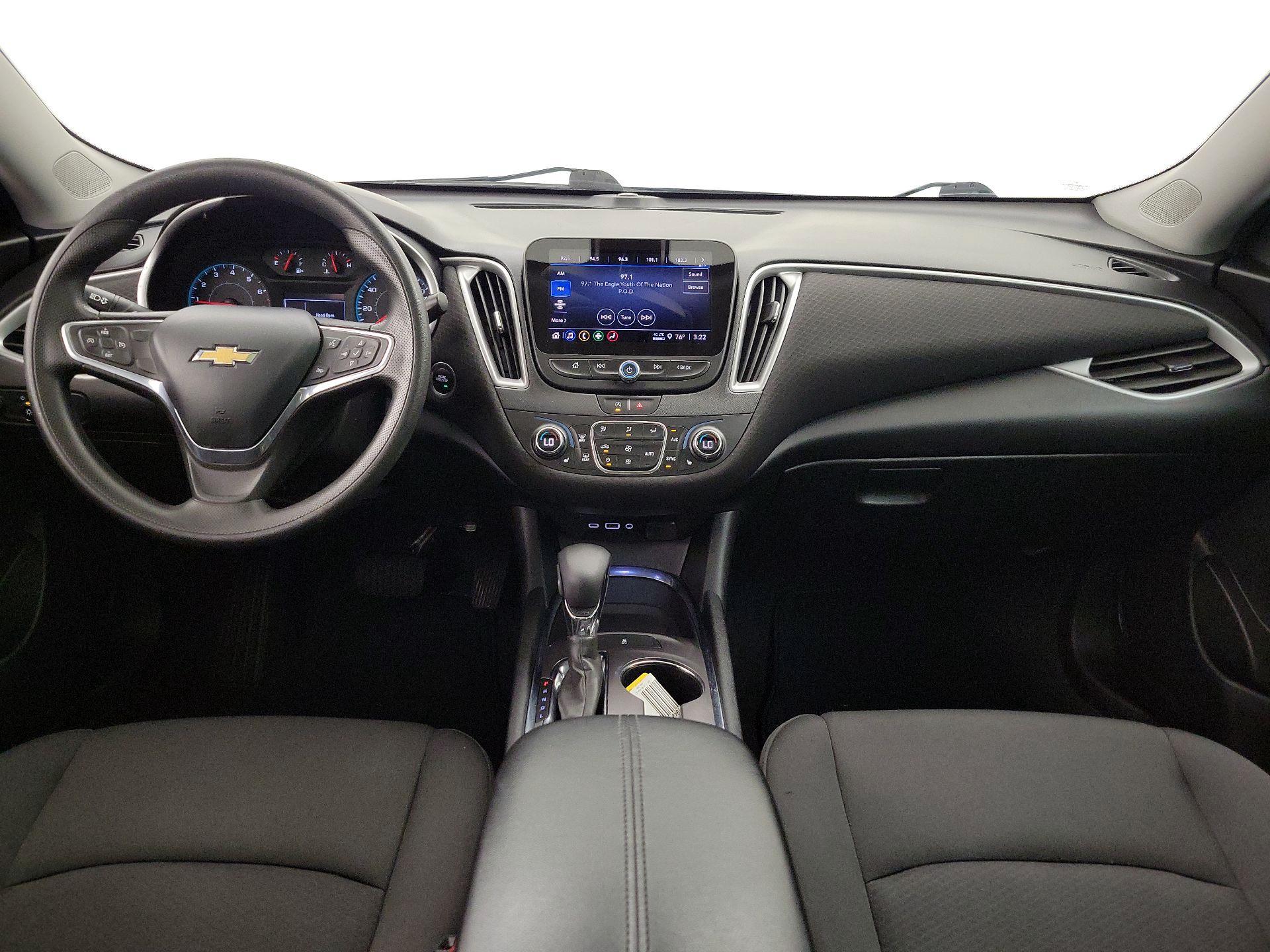 Thumbnail: 2022 Chevrolet Malibu - 9