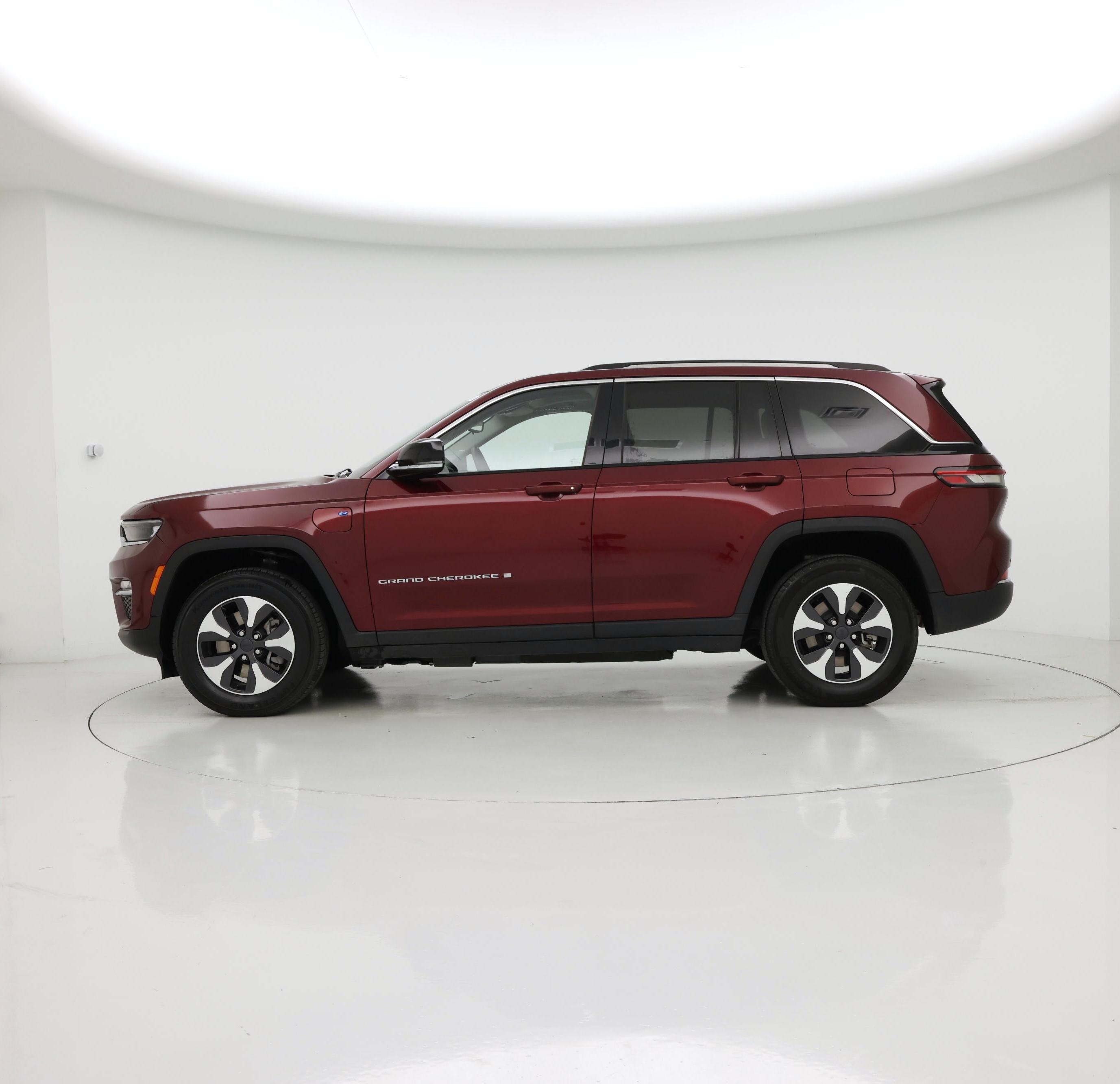 Thumbnail: 2023 Jeep Grand Cherokee - 3