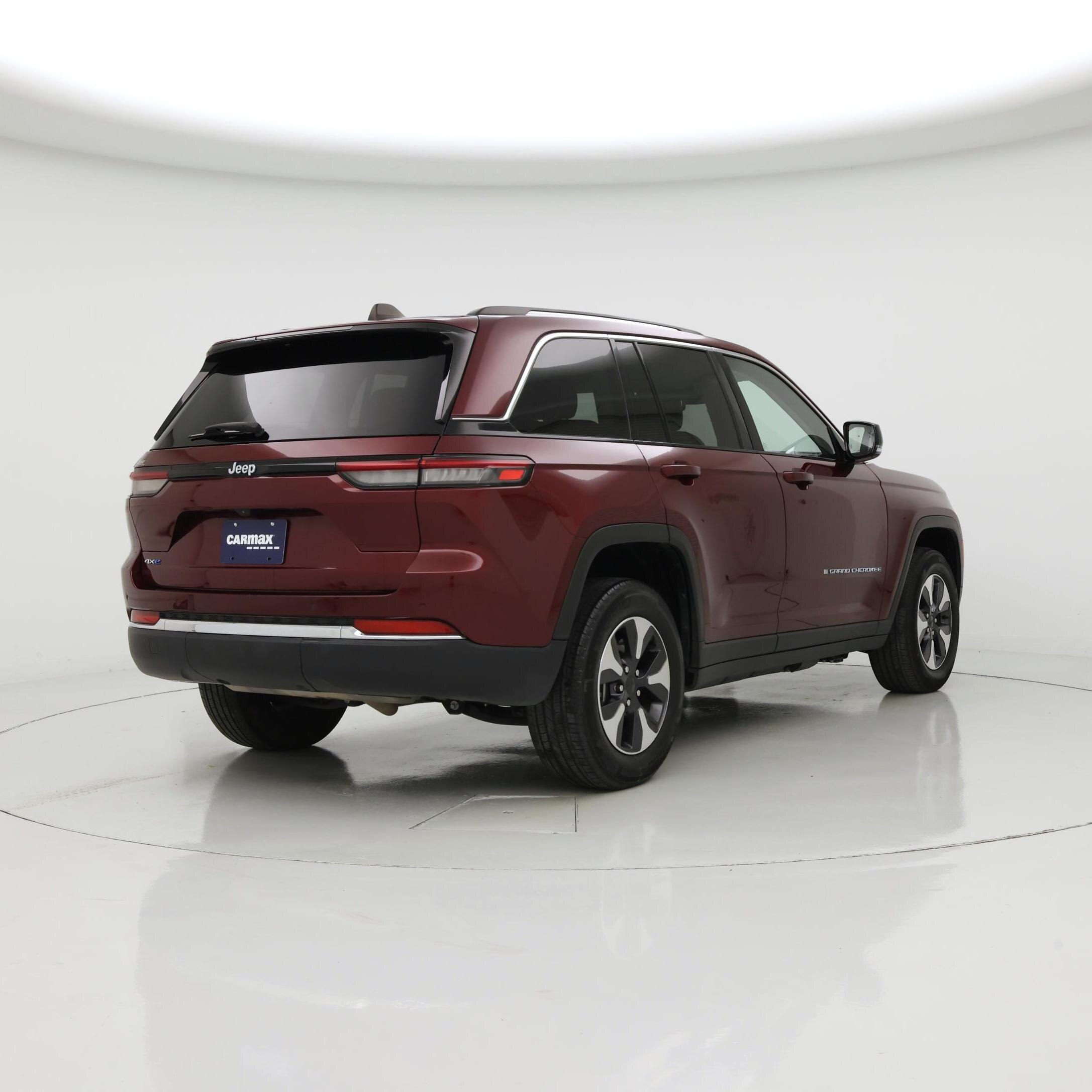 Thumbnail: 2023 Jeep Grand Cherokee - 8
