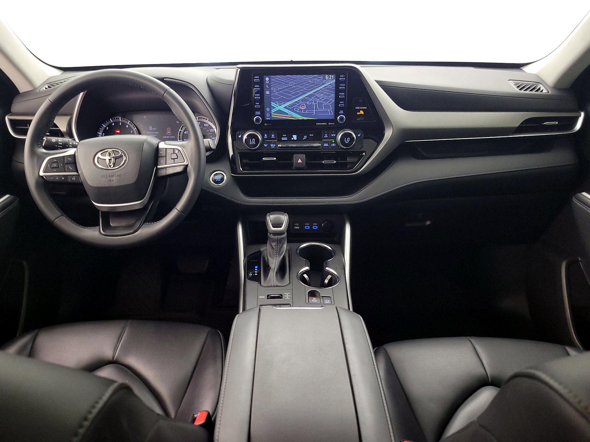 Thumbnail: 2022 Toyota Highlander - 9