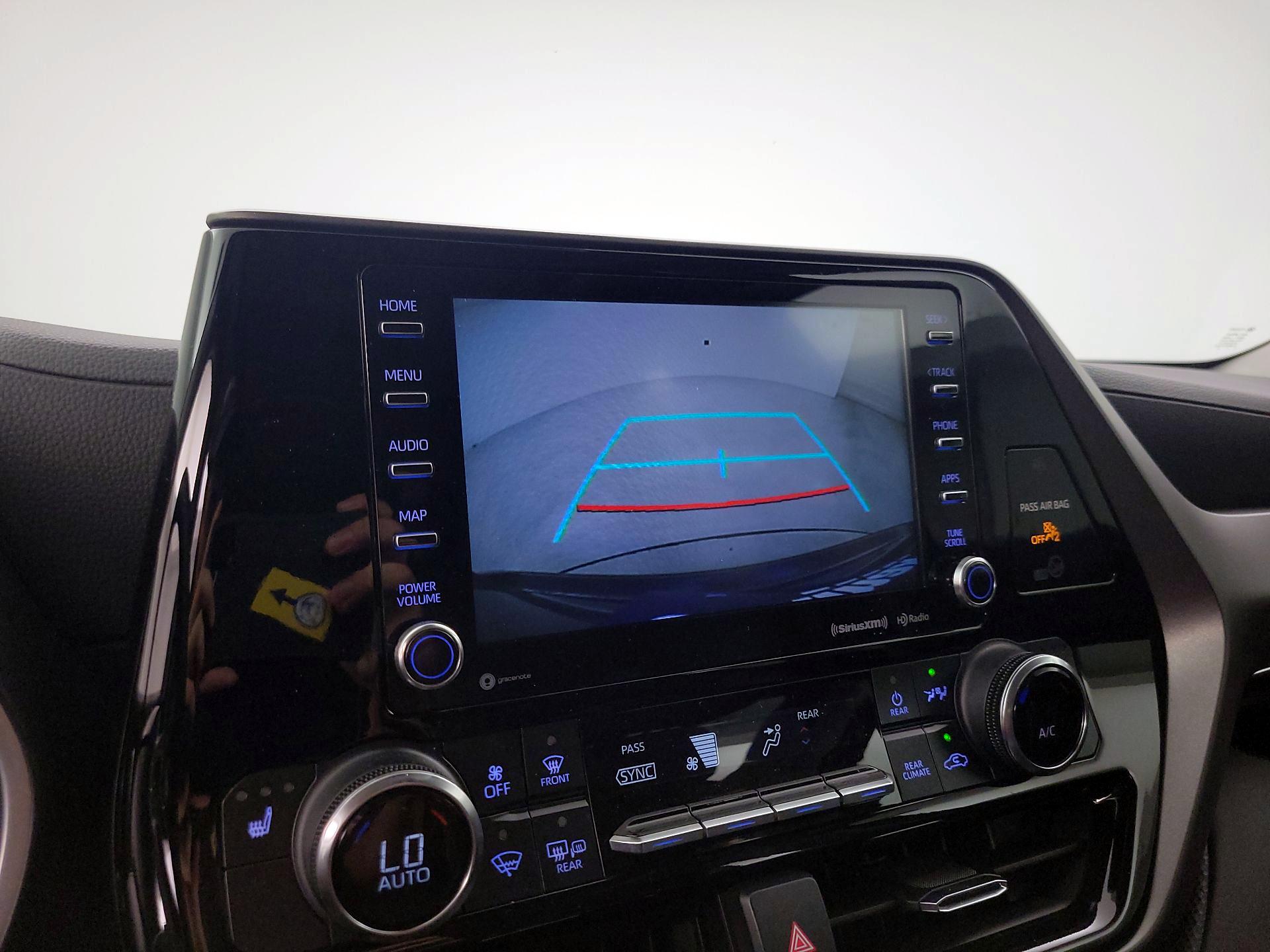 Thumbnail: 2022 Toyota Highlander - 15