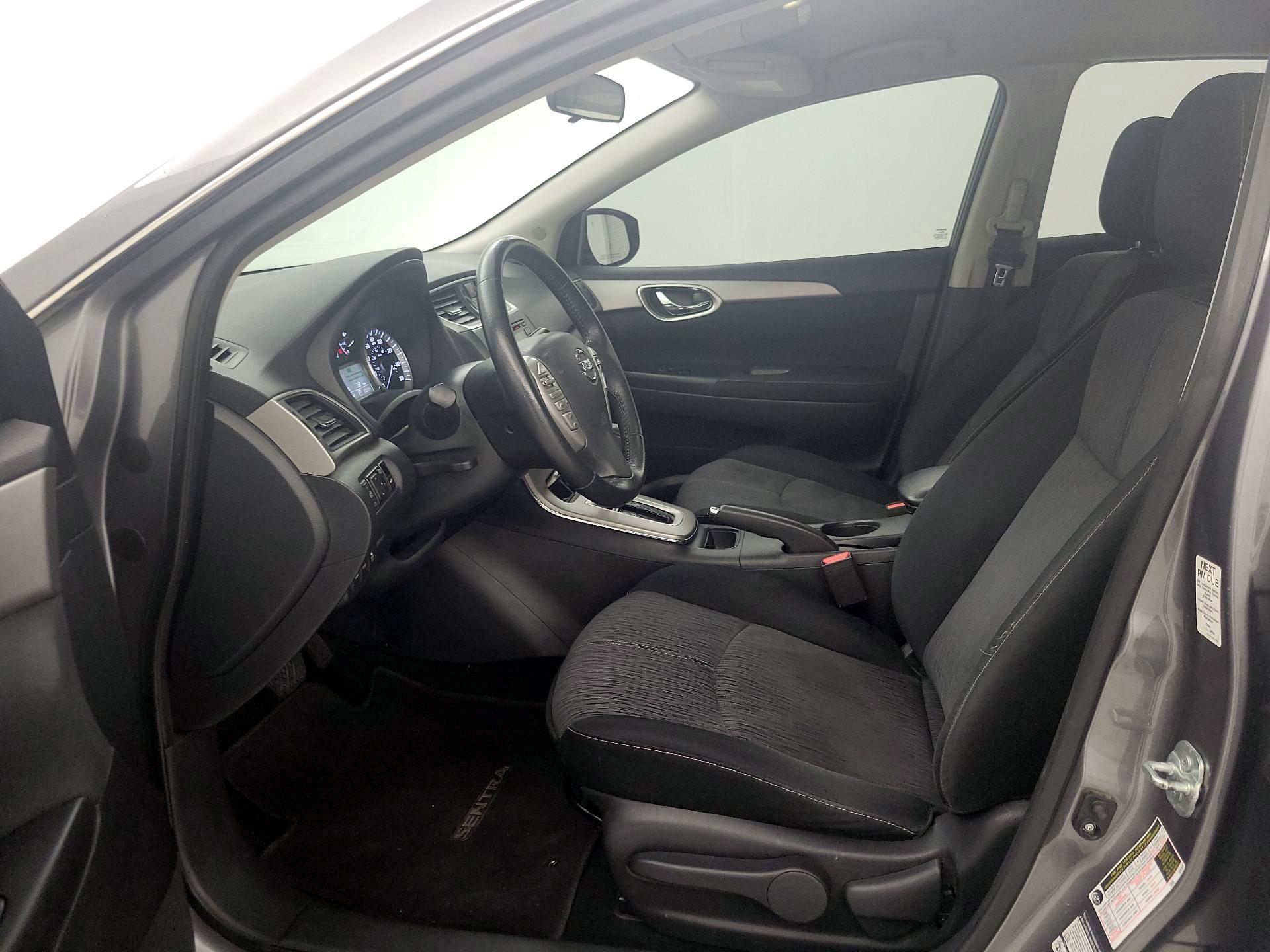 Thumbnail: 2015 Nissan Sentra - 11