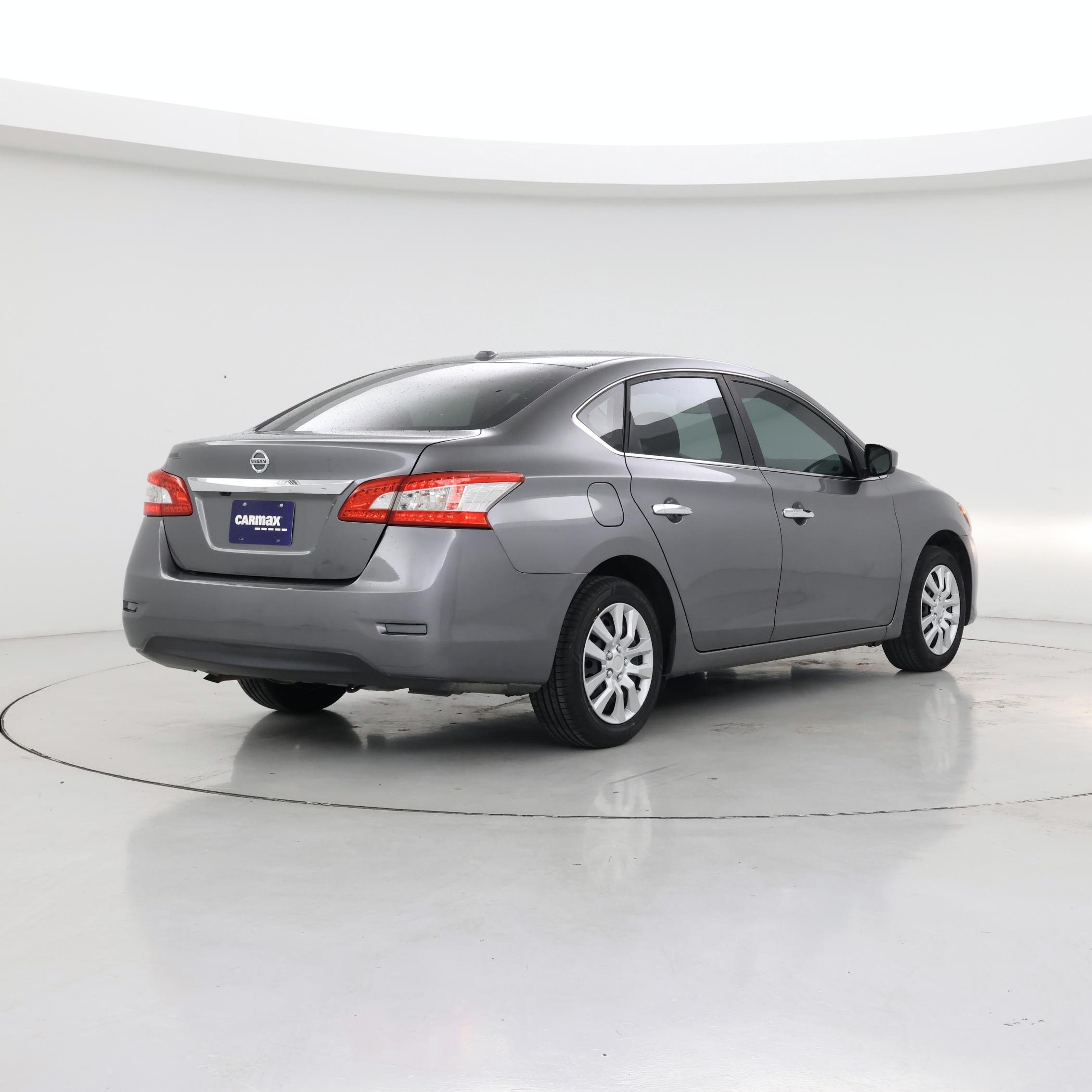 Thumbnail: 2015 Nissan Sentra - 8