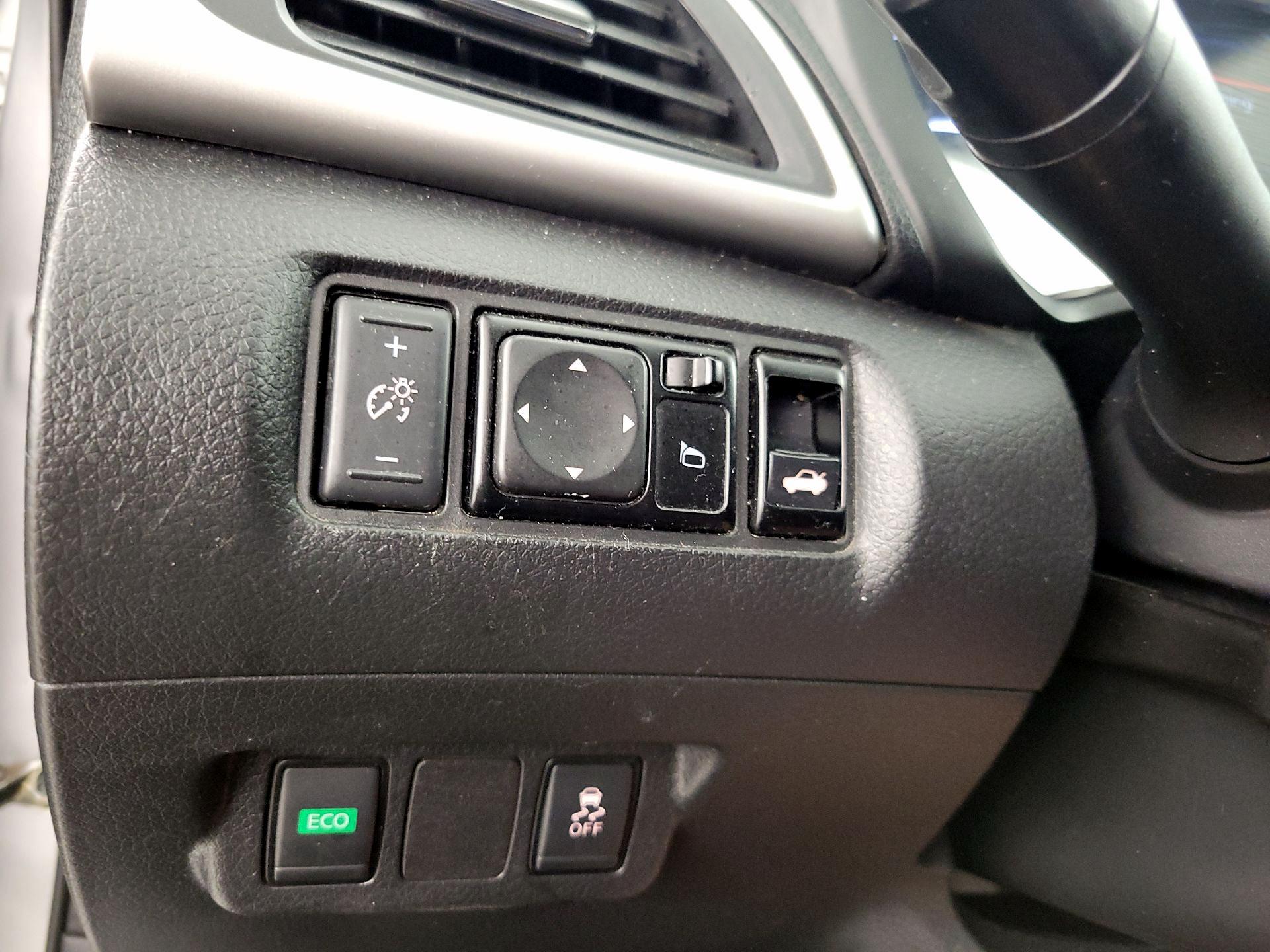 Thumbnail: 2019 Nissan Sentra - 13