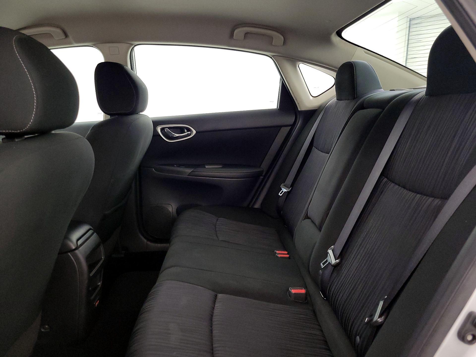 Thumbnail: 2019 Nissan Sentra - 19