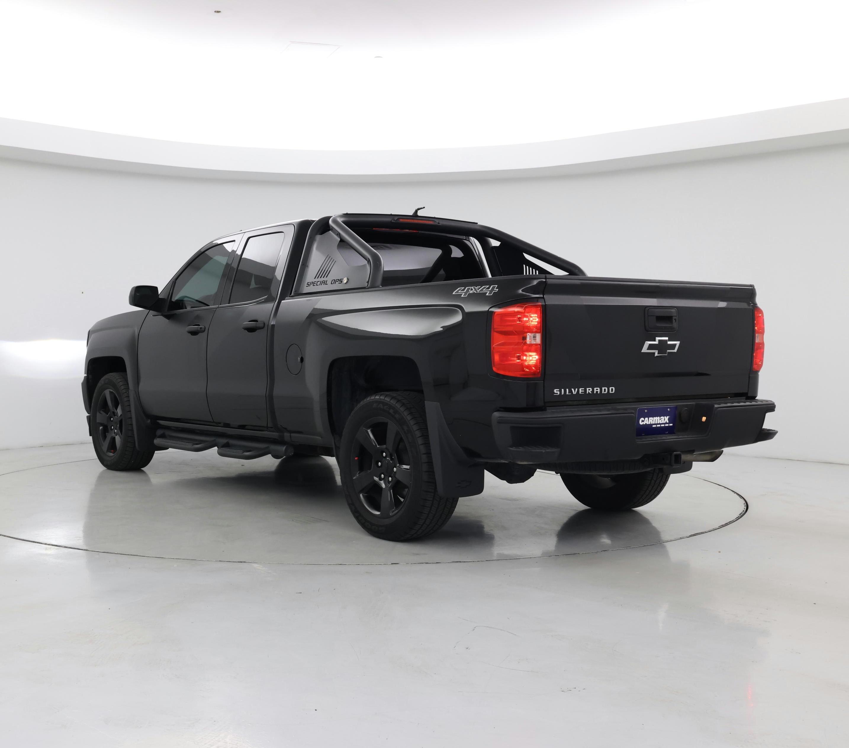 Thumbnail: 2017 Chevrolet Silverado 1500 - 2
