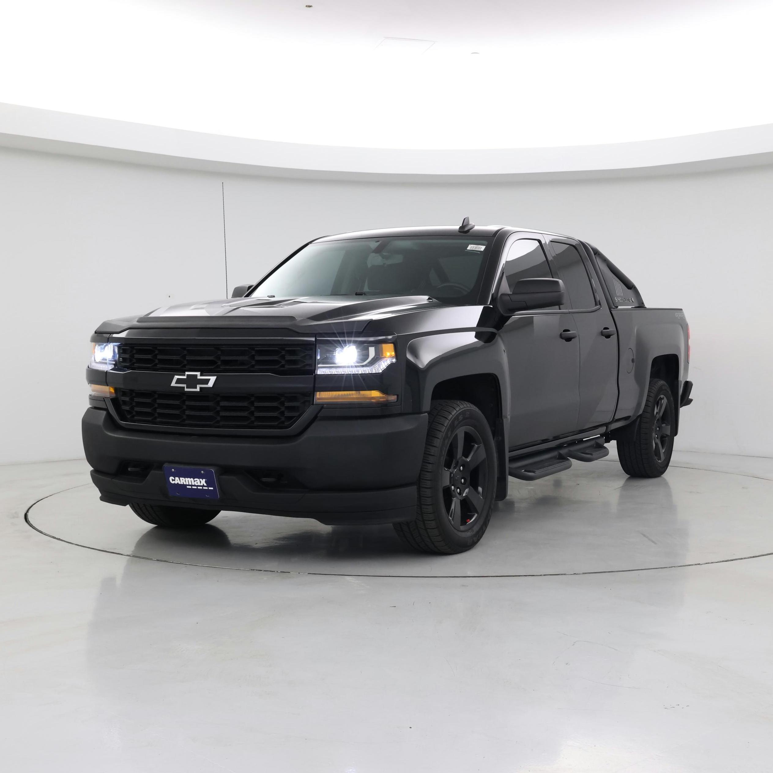 Thumbnail: 2017 Chevrolet Silverado 1500 - 4