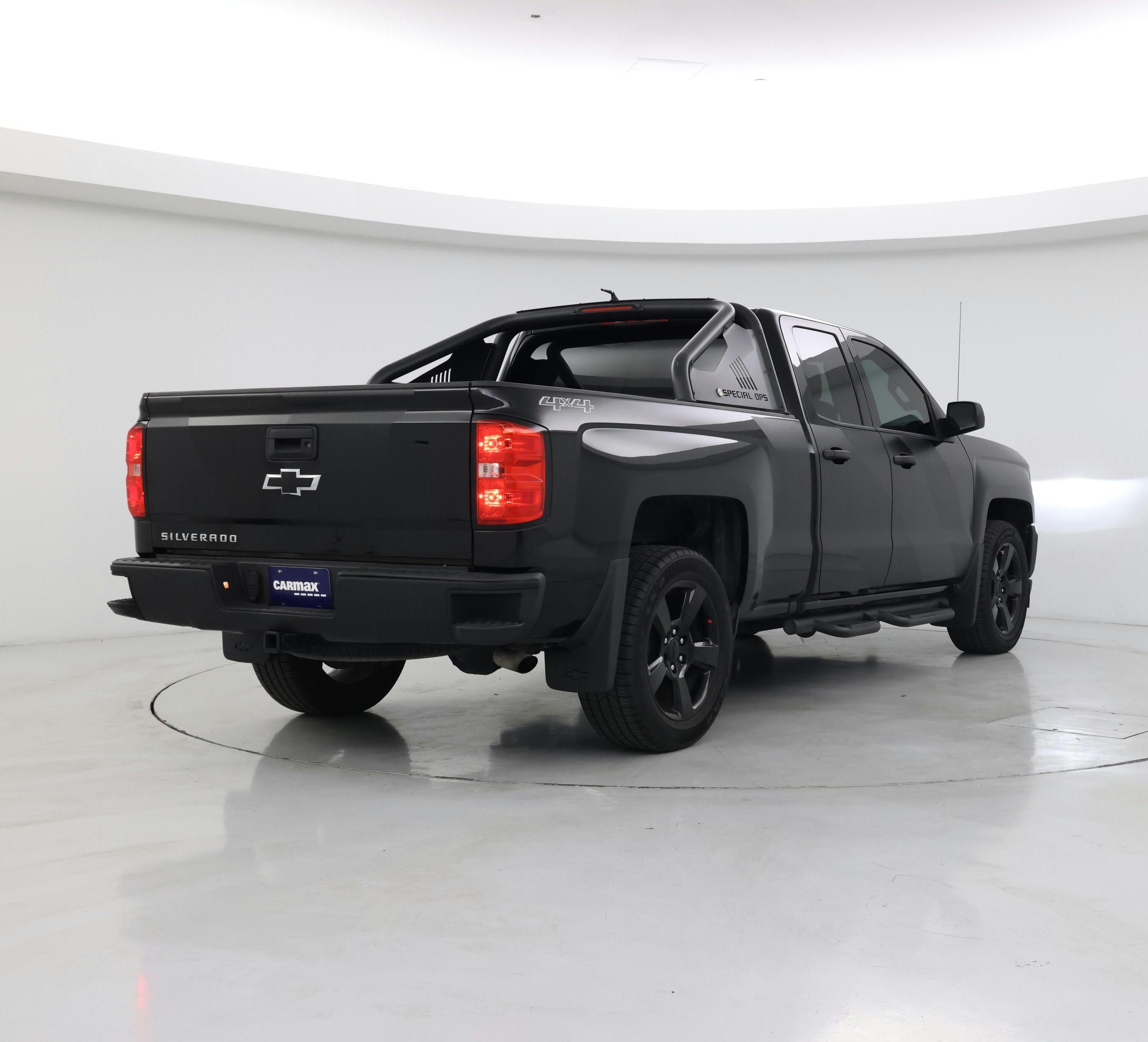 Thumbnail: 2017 Chevrolet Silverado 1500 - 8