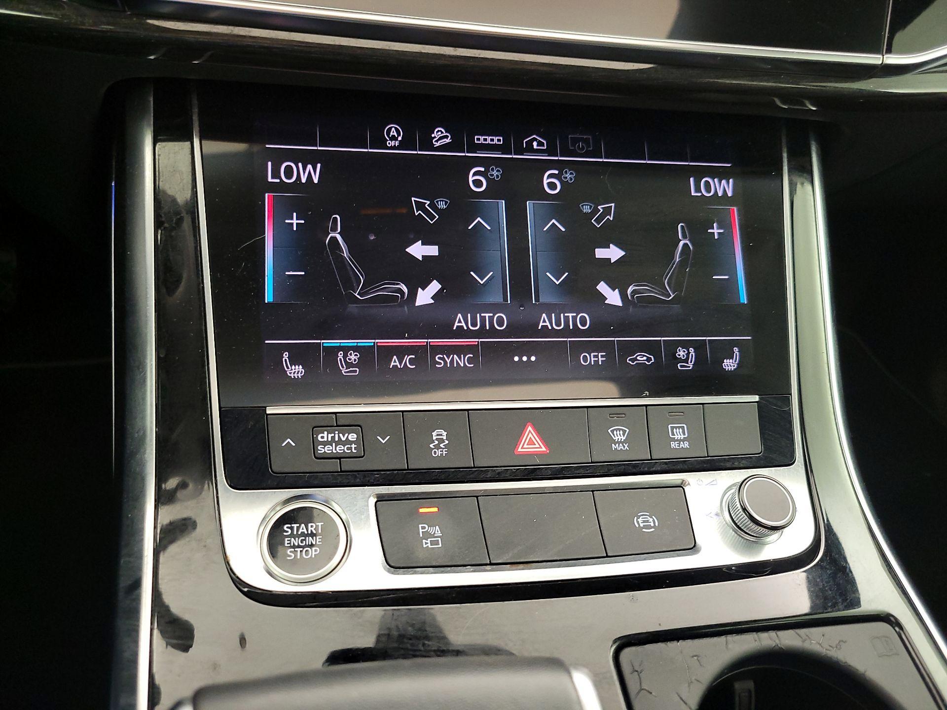 Thumbnail: 2021 Audi Q8 - 17