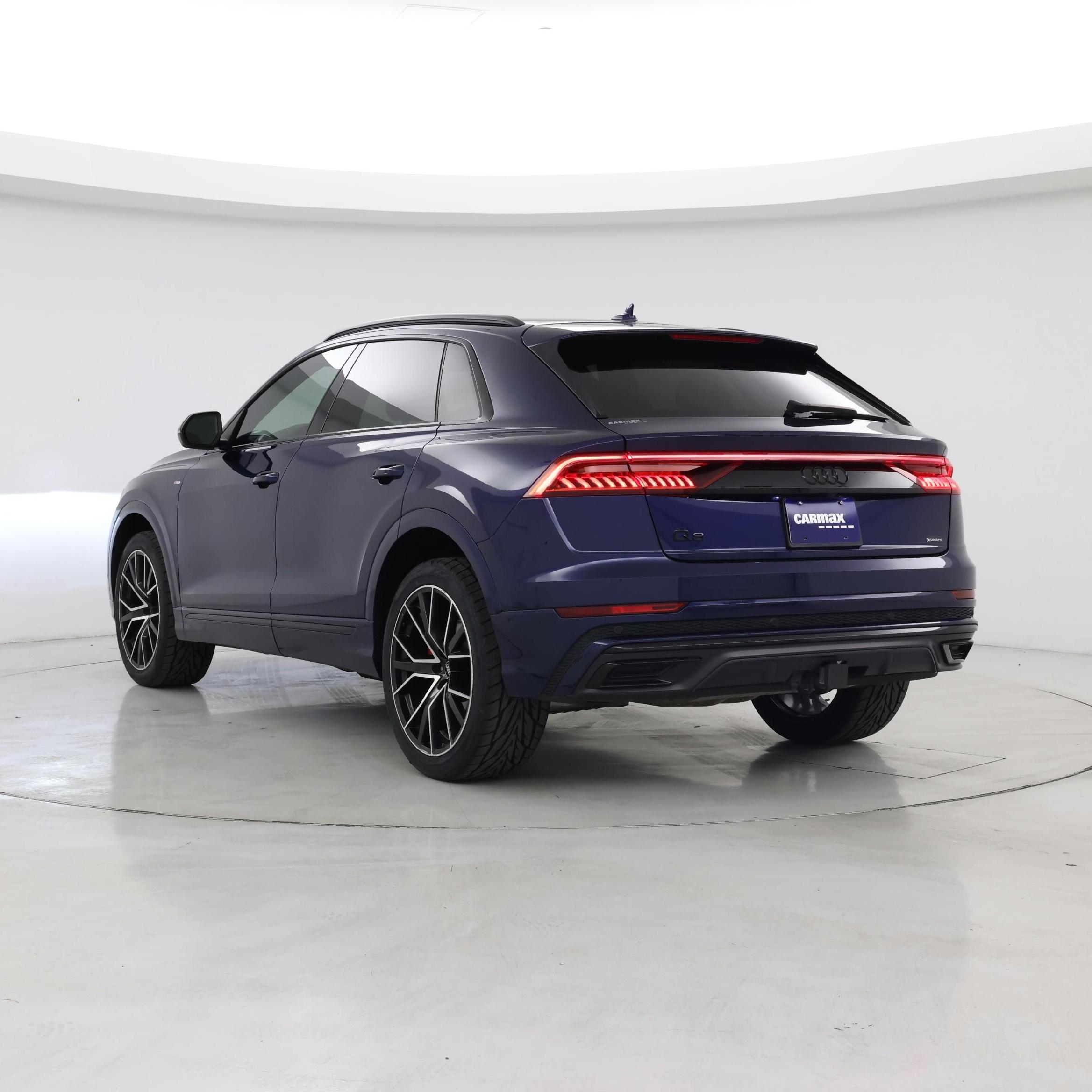 Thumbnail: 2021 Audi Q8 - 2