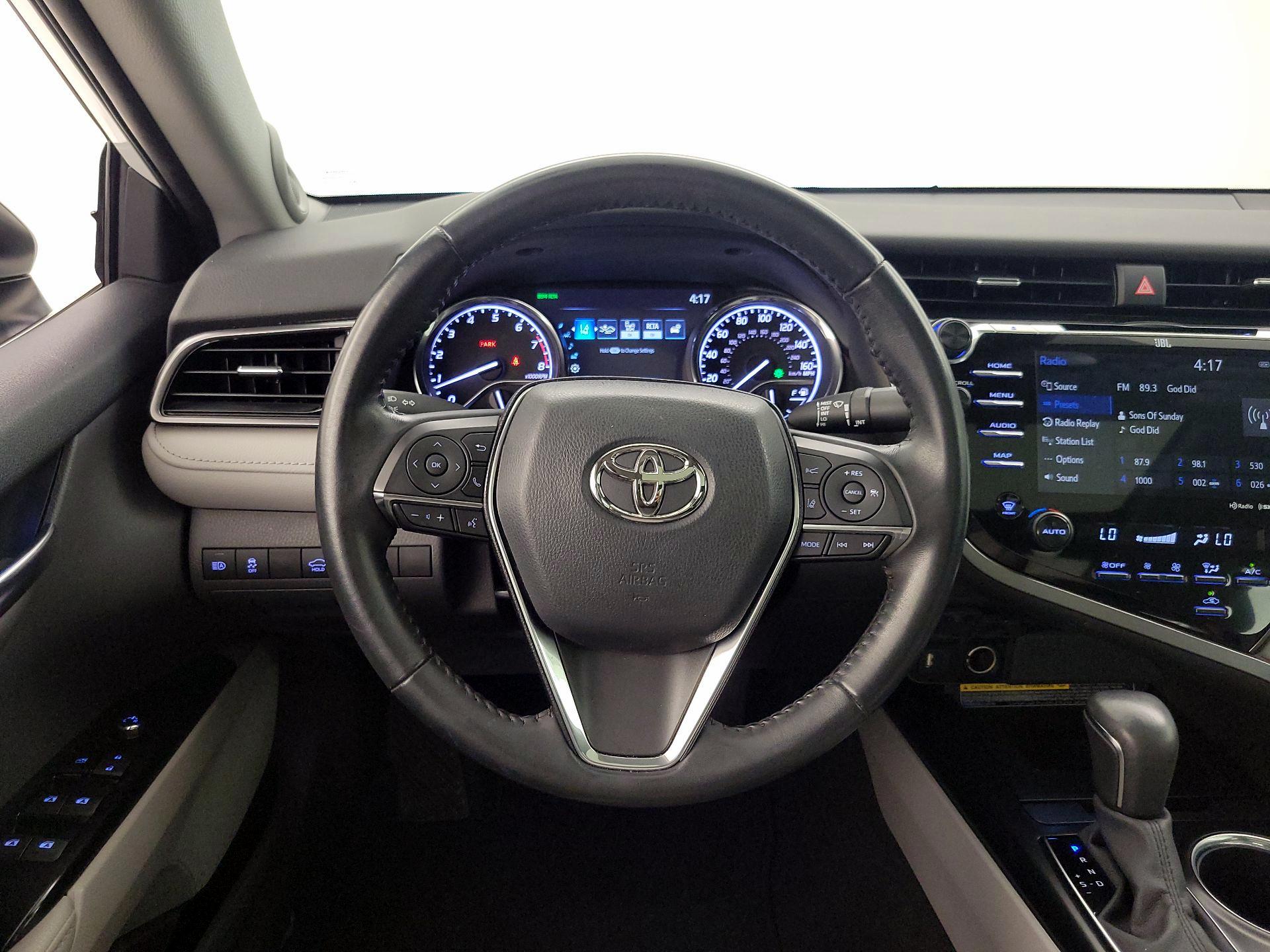 Thumbnail: 2020 Toyota Camry - 10