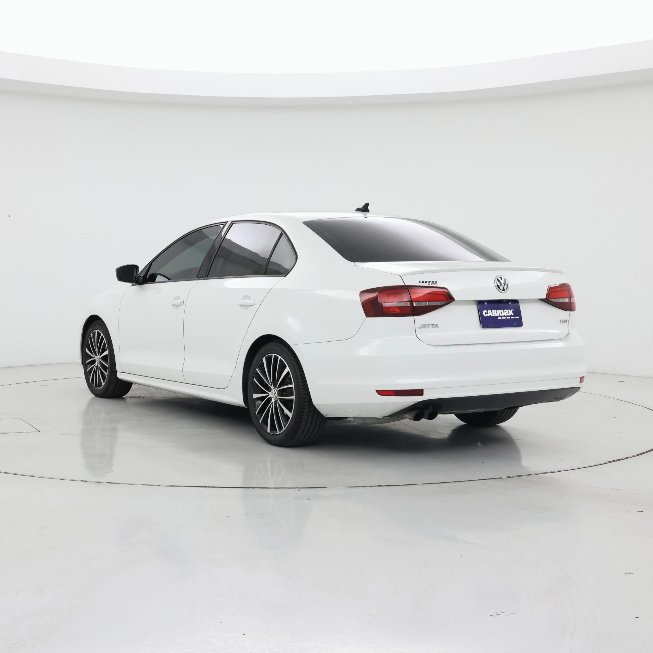 Thumbnail: 2016 Volkswagen Jetta - 2